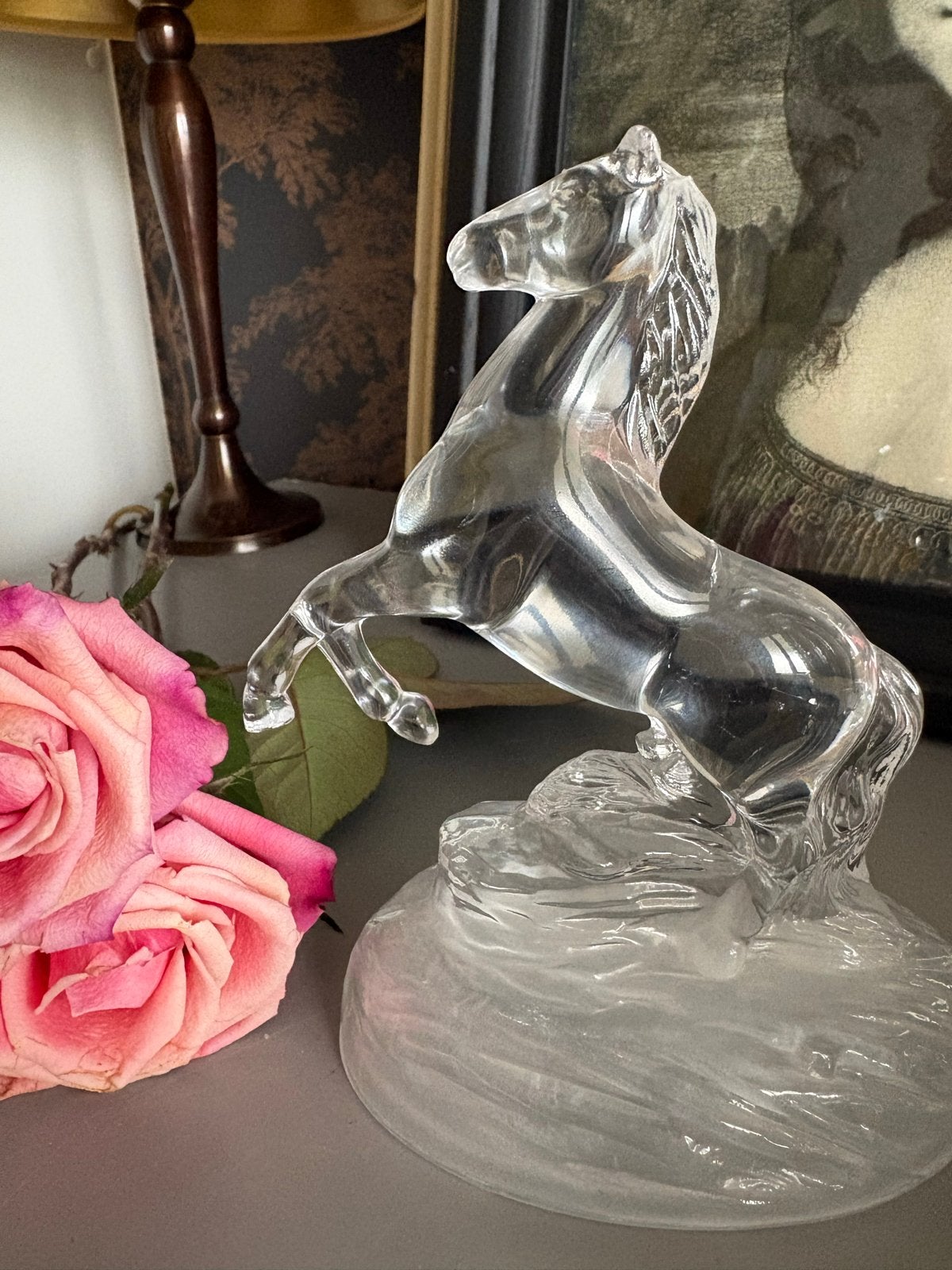 Christal d,Arques  steigerend paard sculptuur -, Antiek en Kunst, Minder dan 20 cm, Ophalen of Verzenden, Handgemaakt, Wit
