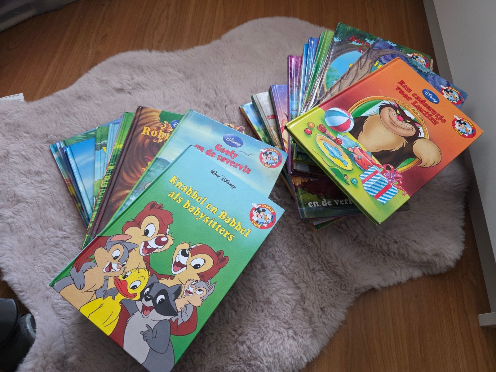 Disney club boeken 33 stuks met 31 luister cd's, Boeken, Tijdschriften en Kranten, Ophalen, Wetenschap en Natuur