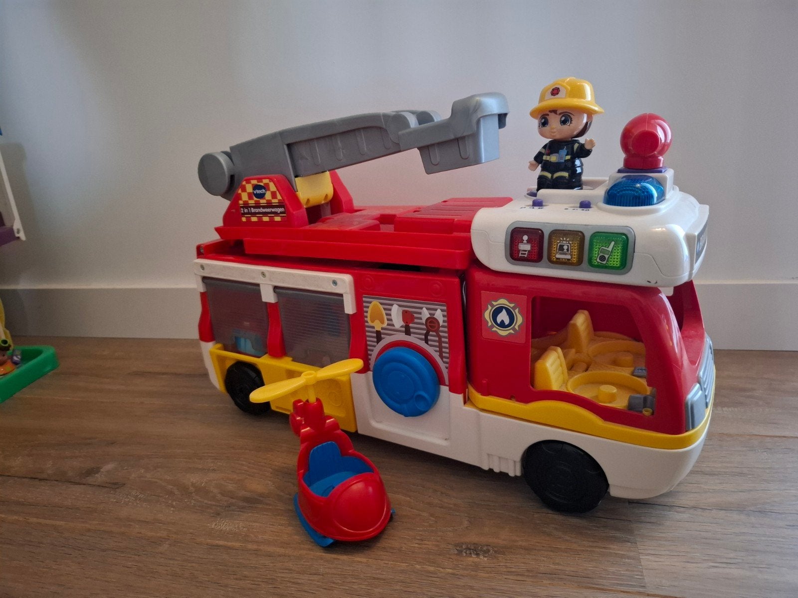 VTech Toet Toet Auto's Brandweerkazerne met Brandweerauto, Ophalen of Verzenden, Zo goed als nieuw, 2 tot 4 jaar