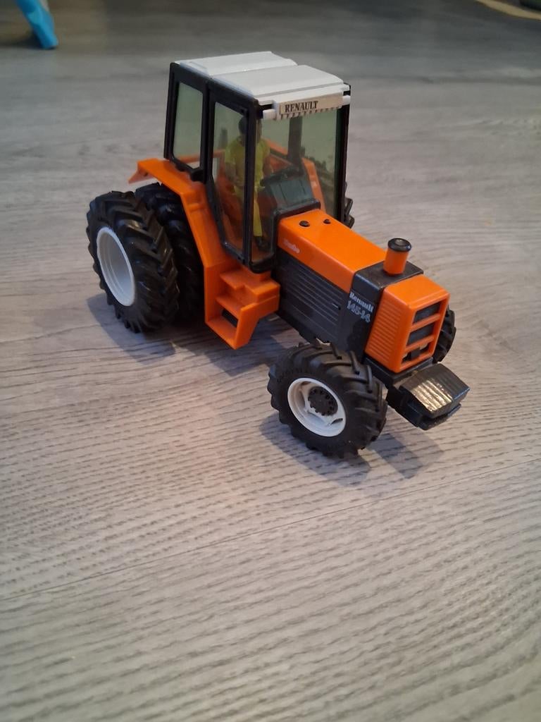 Britains, Renault 145-16, Ophalen of Verzenden, Gebruikt, Tractor of Landbouw