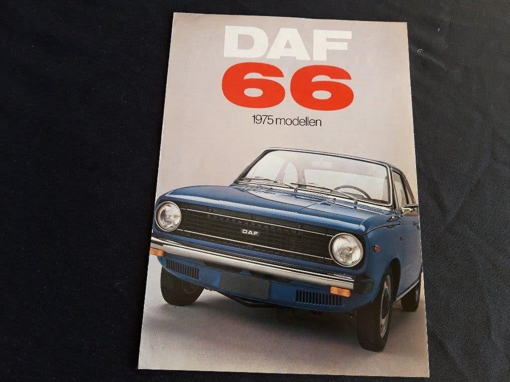 Folder Daf 66 1975 modellen Nederlands, Daf variomatic, Ophalen of Verzenden, Zo goed als nieuw, Overige merken