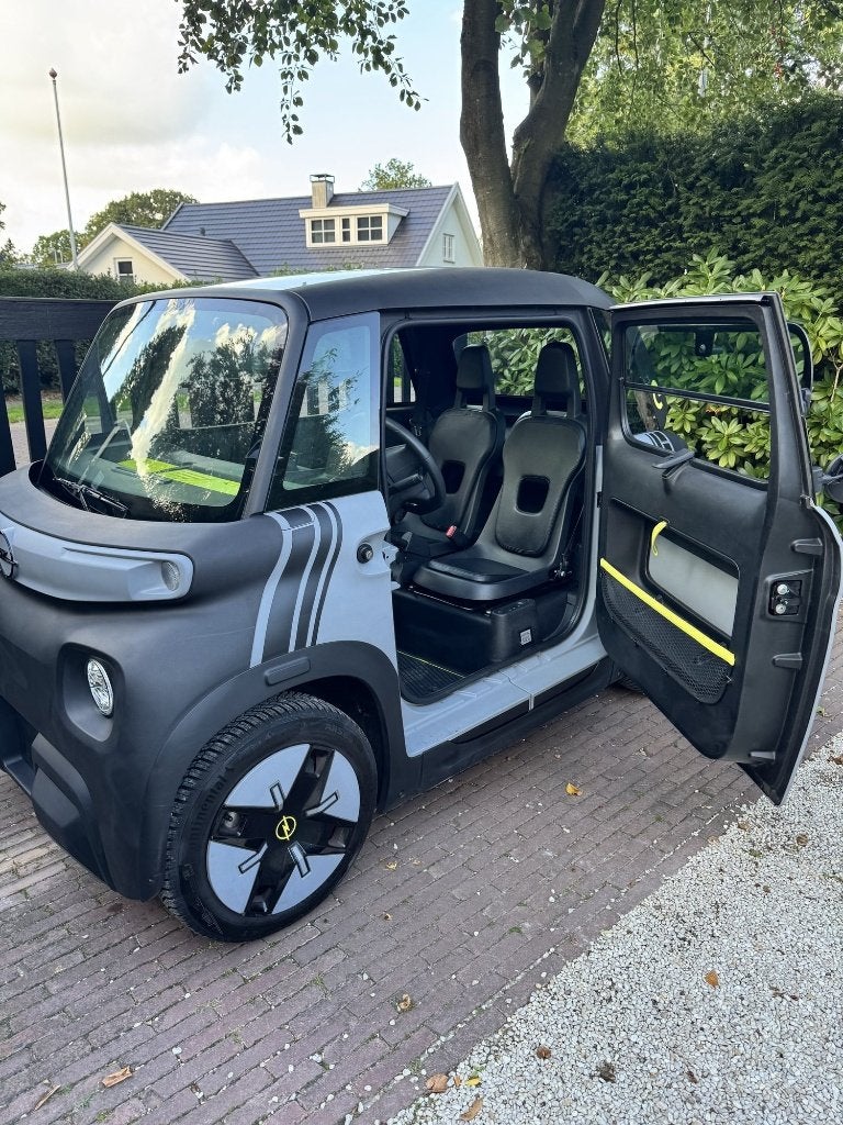 Opel Rocks-E Tekno 2025 (top staat, pano, nw banden), Ophalen, Opel, Zo goed als nieuw, 16 km/u of meer