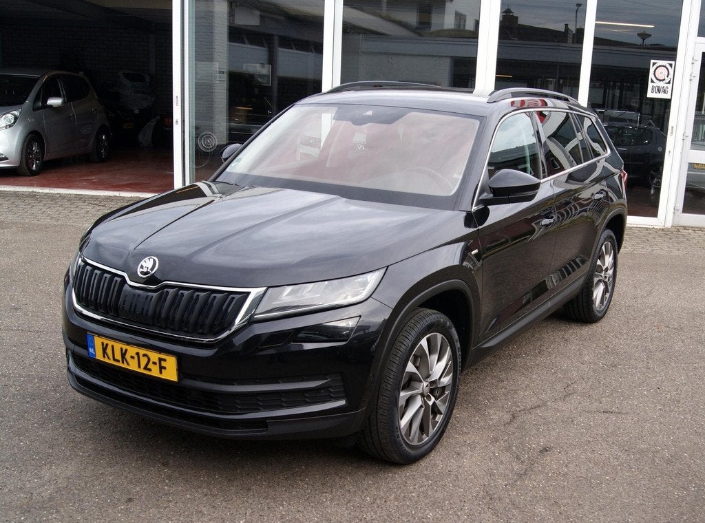 Skoda Kodiaq 1.5 TSI Business Edition Navi,Camera,Cruise,Cli, Auto's, Skoda, 12 maanden, Euro 6, 4 cilinders, Zwart