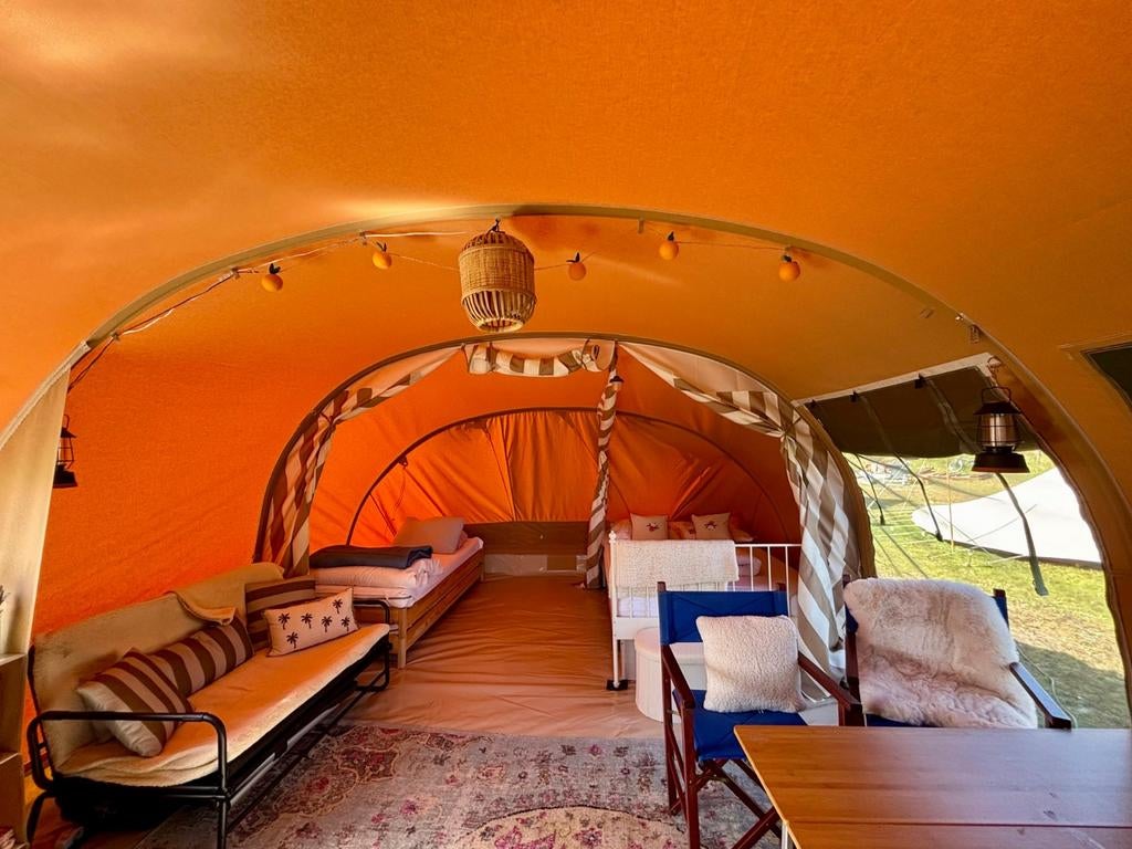 TE HUUR: Tent op Stortemelk - Vlieland 6 pers.
