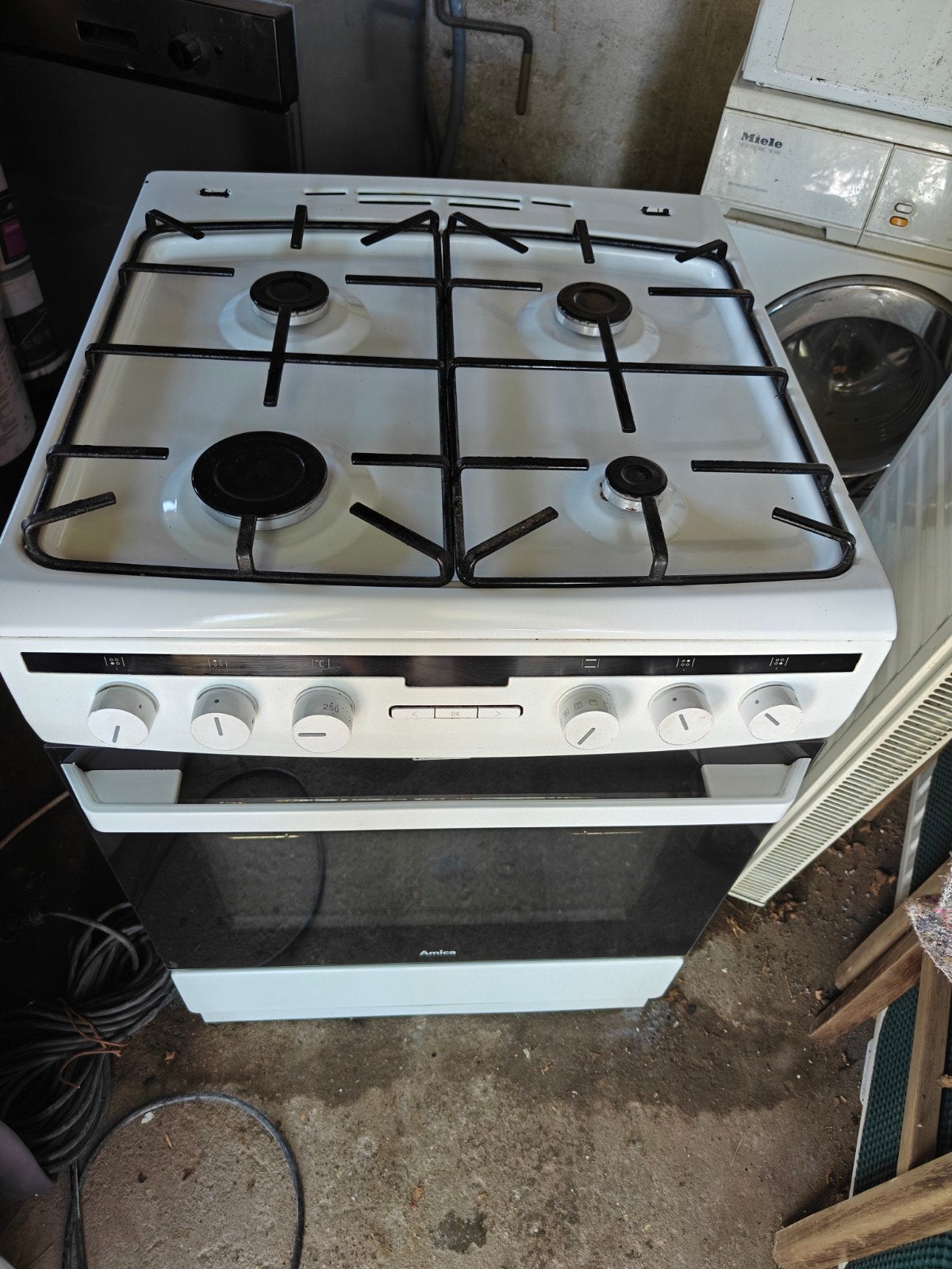 Amica gasfornuis met oven, Gebruikt, Hete lucht, 60 cm of meer, Gas