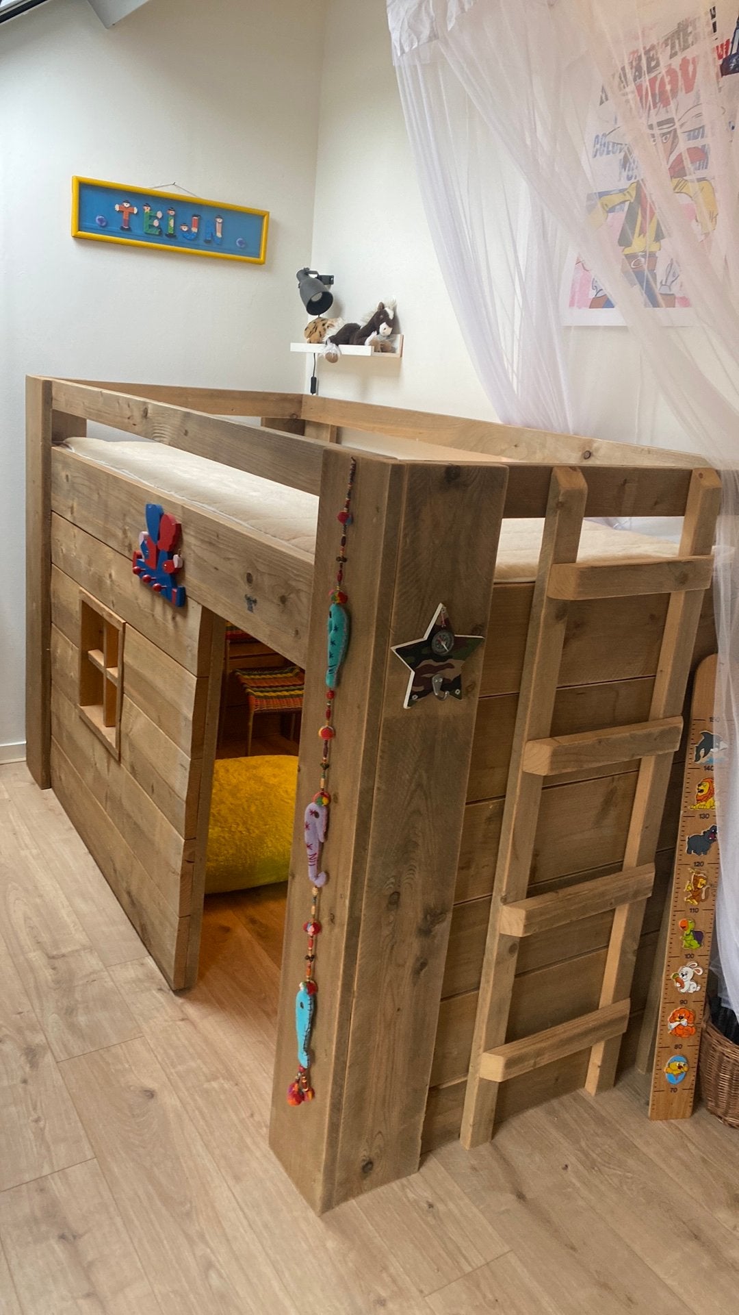 Halve hoogslaper stijgerhout, Kinderen en Baby's, Kinderkamer | Stapelbedden en Hoogslapers, Ophalen of Verzenden, Gebruikt, Halfhoogslaper
