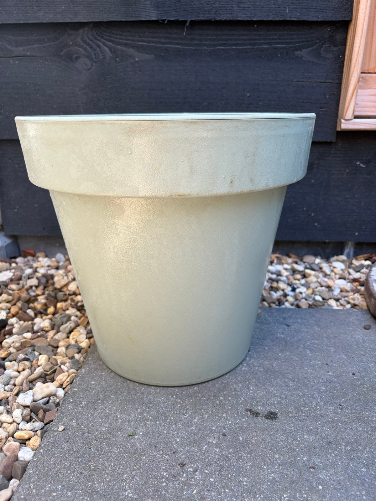 Gratis plastic (tuin) bloempot, Tuin en Terras, Bloembakken en Plantenbakken, Ophalen, Kunststof, Minder dan 30 cm, Rond