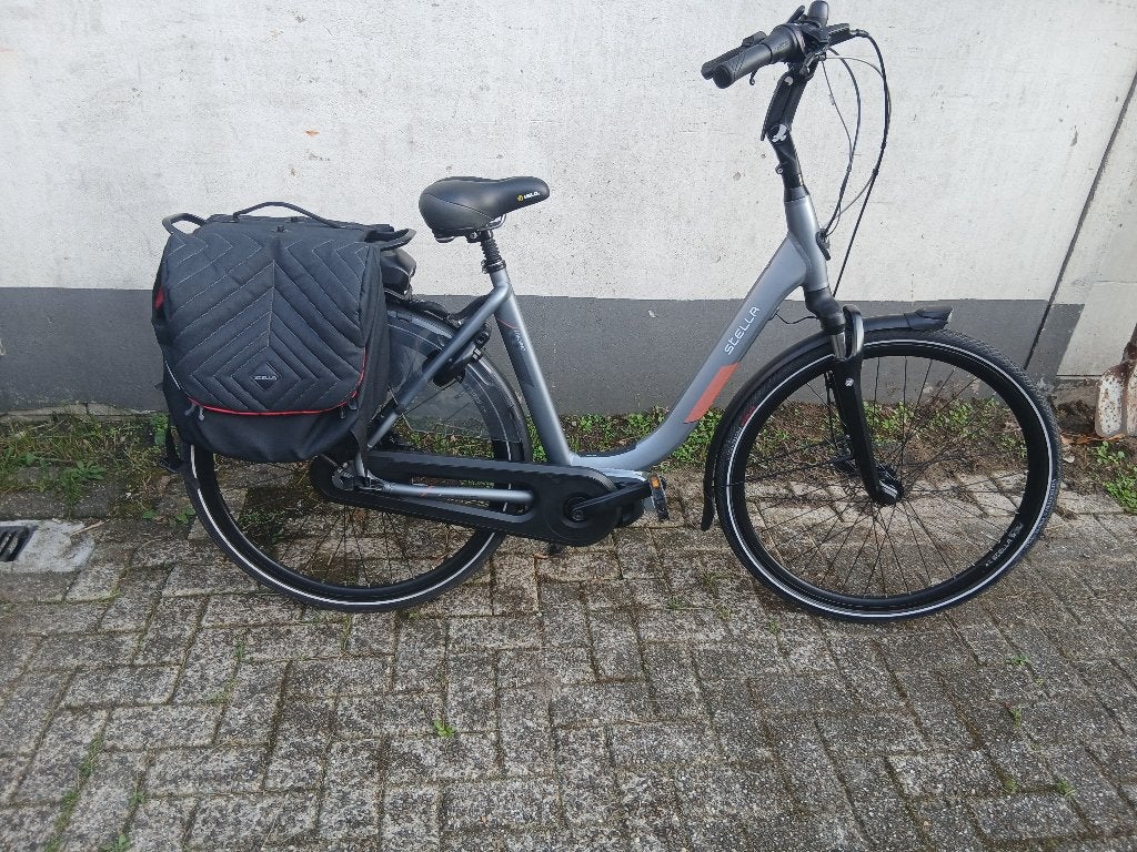 Elektrische stadsfiets Stella Livorno middenmotor Shimano, Zo goed als nieuw, 51 tot 55 cm, 50 km per accu of meer, Ophalen