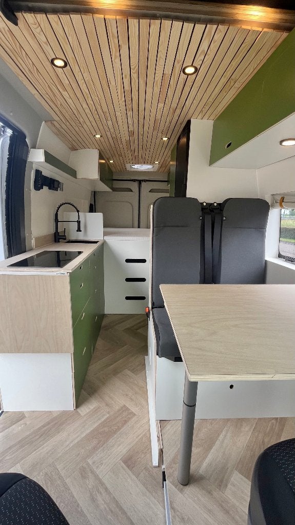 Caravans And Camping Leuke