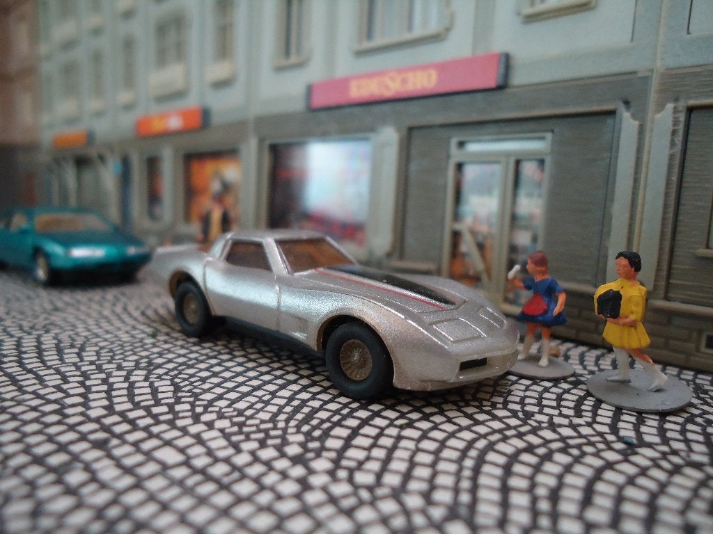 1:85 Chevrolet Corvette C3 - JRI Hong Kong Friction, Ophalen of Verzenden, Gebruikt, Auto, Overige merken