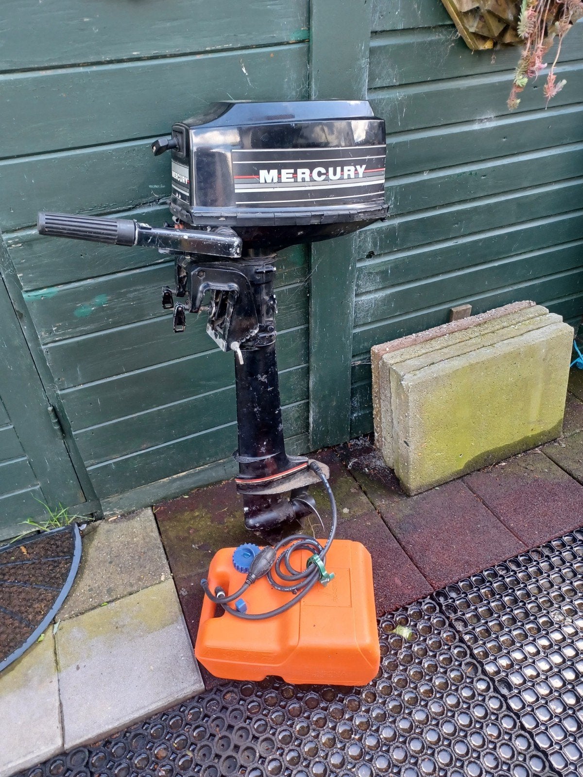 Buitenboordmotor, Ophalen, Motor en Techniek