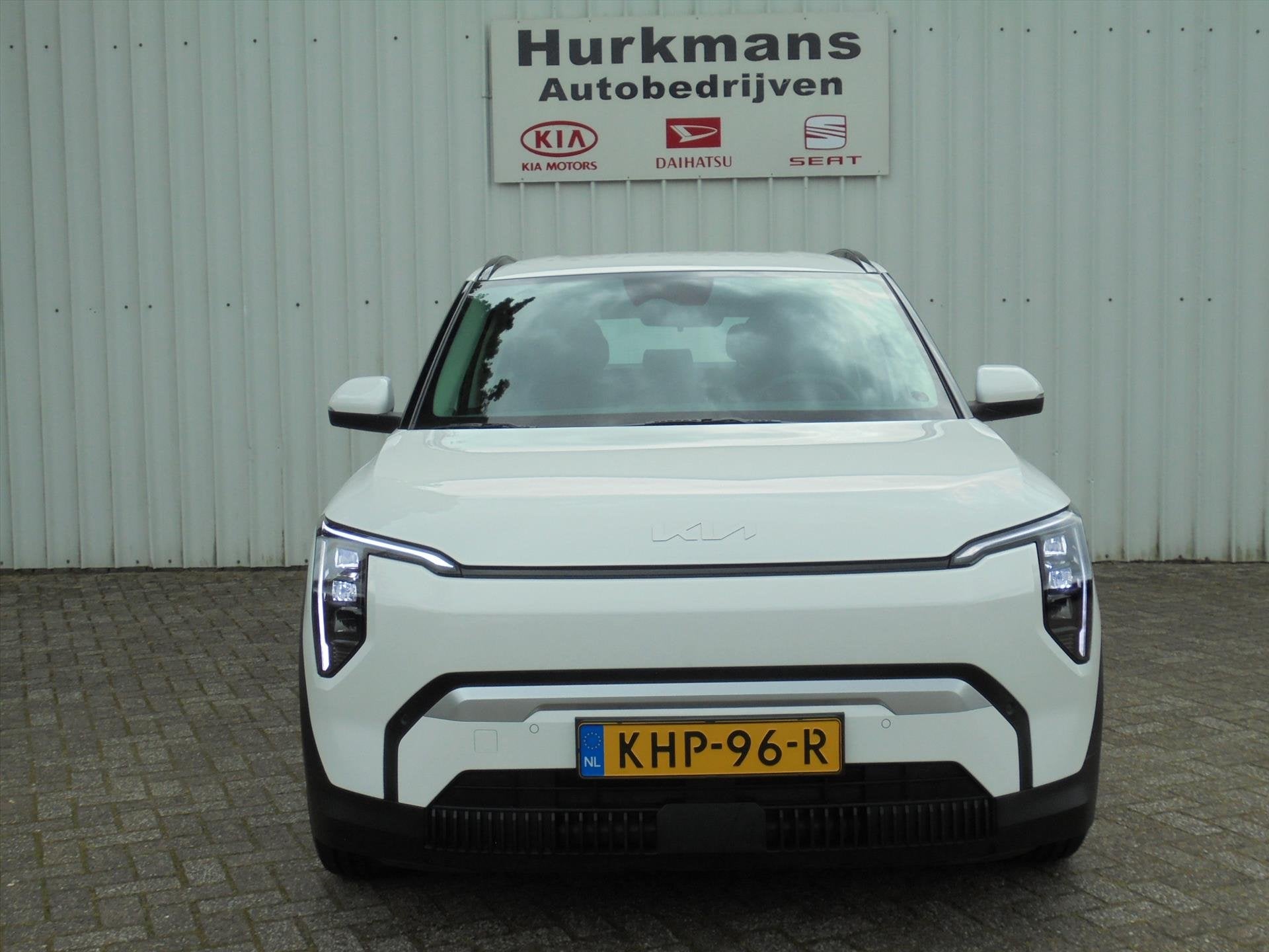 Kia Ev3 58,3 kWh 204PK AIR NAVI CAMERA MORGEN RIJDEN, Auto's, Kia, Automaat, EV3, Stof, Gebruikt