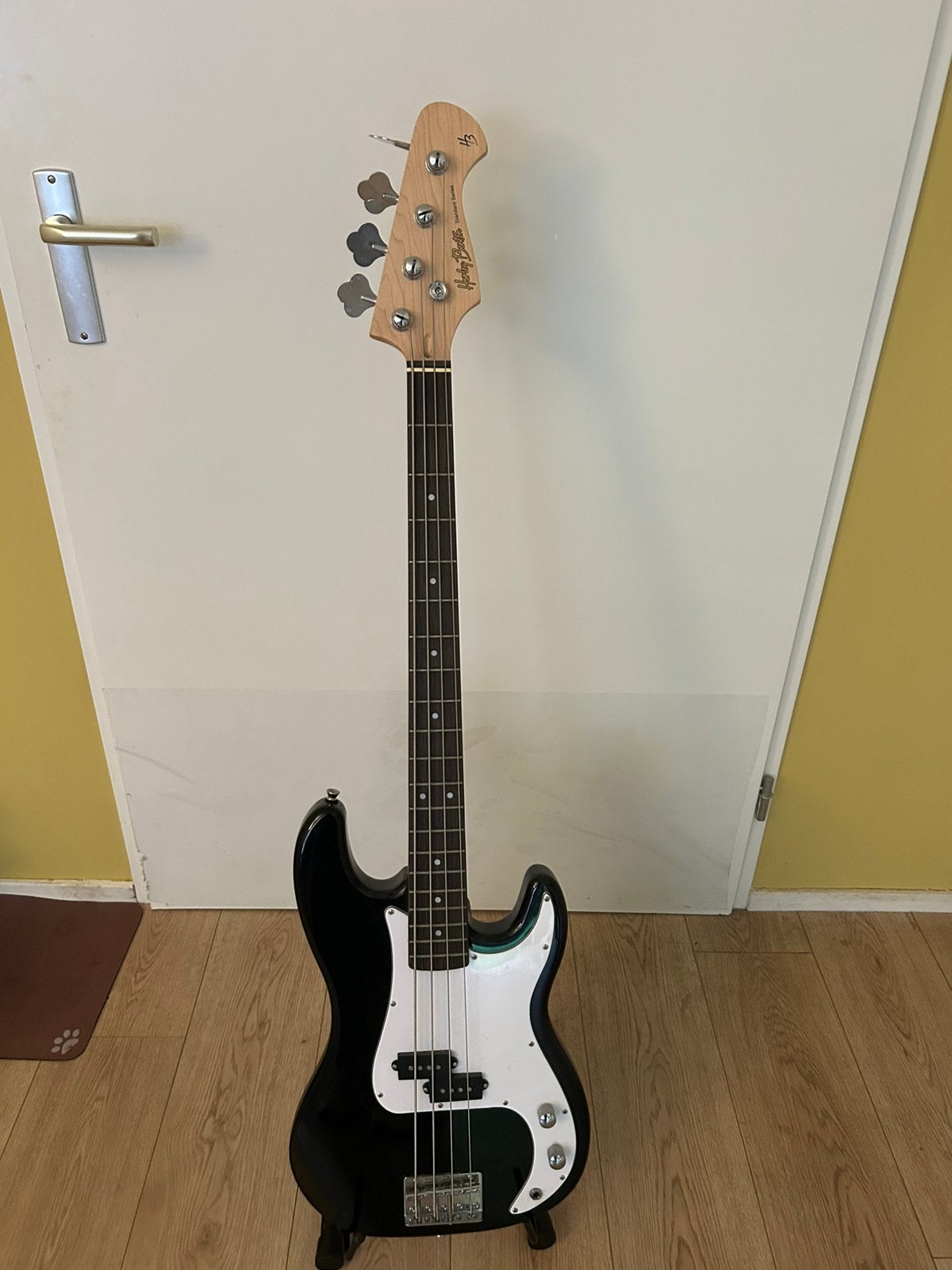 Harley Benton Precision Bass - Zo goed als nieuw, Ophalen, Zo goed als nieuw, Elektrisch