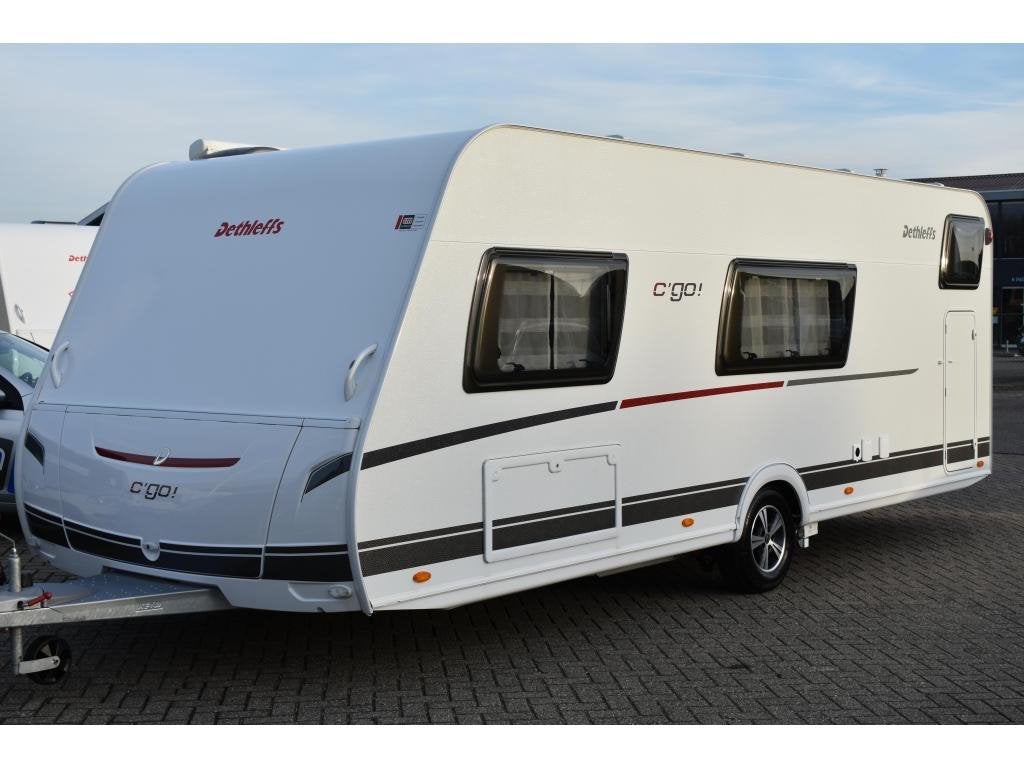 Dethleffs C'Go 565 FMK - Caravan met Frans- & 2-stapelbed, Rondzit, Frans bed, Particulier, Kachel