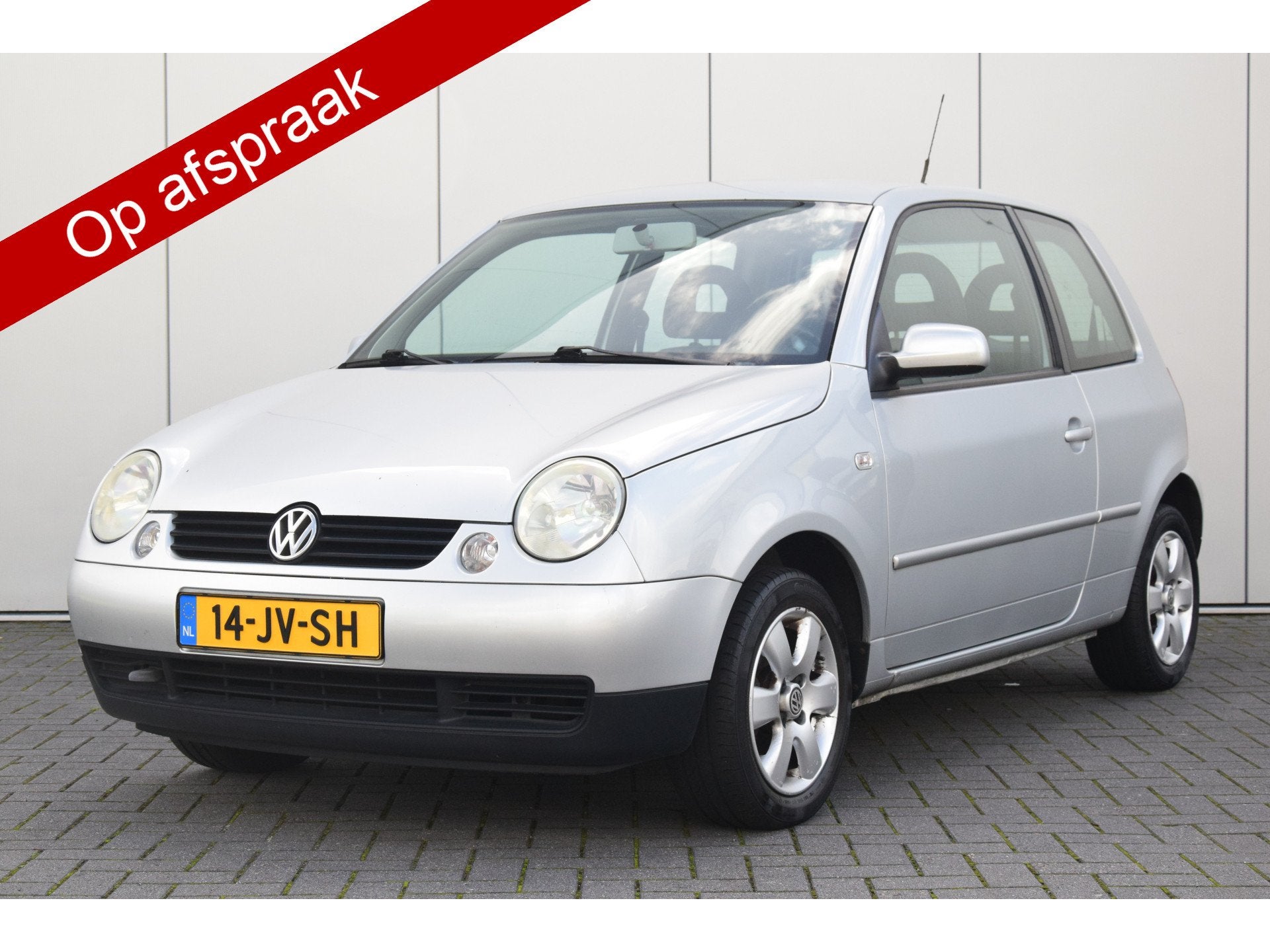 Volkswagen Lupo 1.4 Trendline Cambridge Stuurbekrachtiging 8, Auto's, Voorwielaandrijving, Gebruikt, 31 €/maand, 4 cilinders