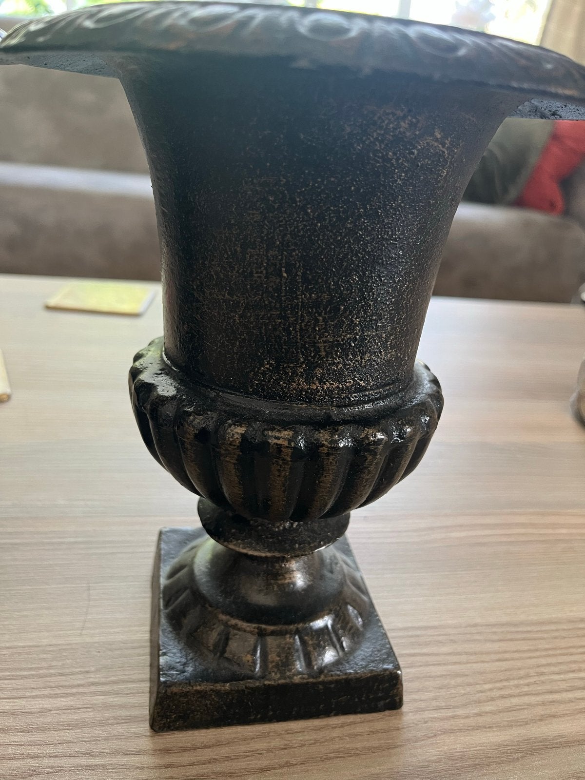 Gietijzeren Louvre Vazen - Set van 2, Ophalen