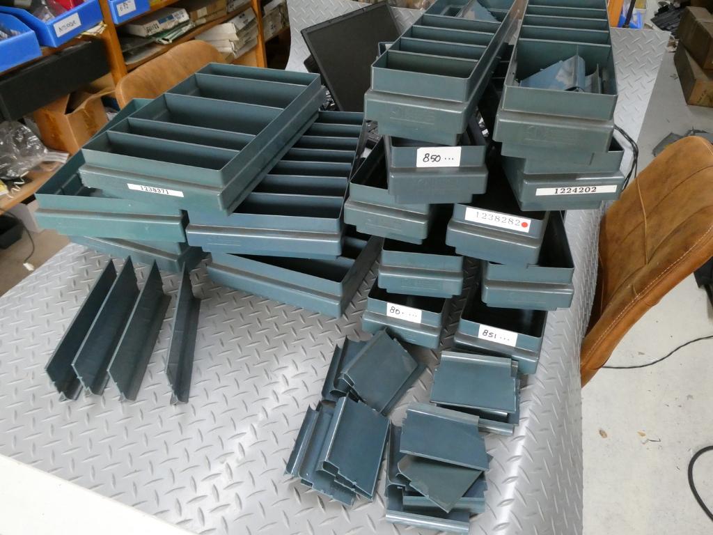 magazijn bakjes uit Opel magazijn, Gebruikt, Verzenden, Minder dan 50 cm, Minder dan 40 cm