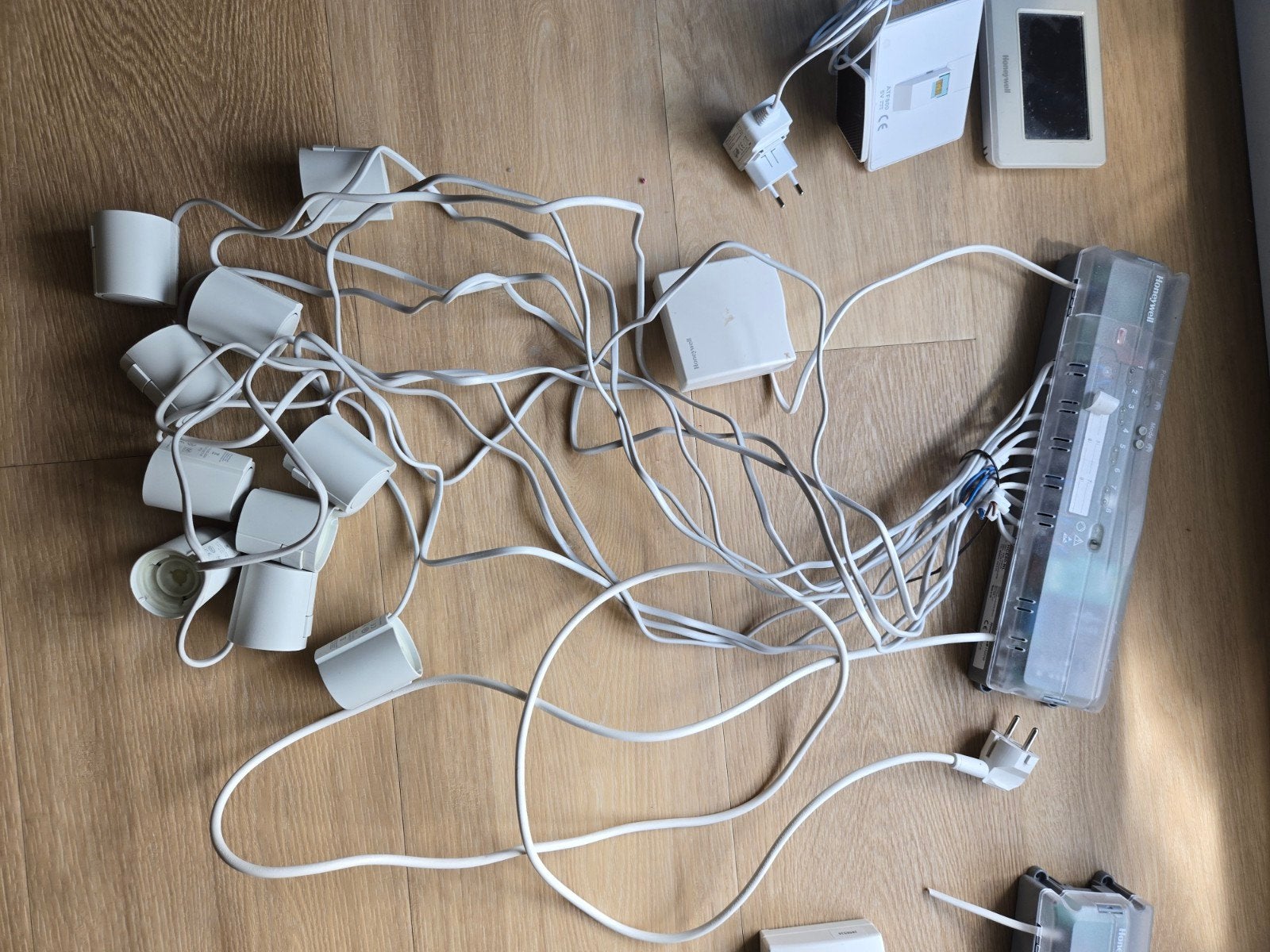 Complete Honeywell Evohome vloerverwarmingsregeling te koop., Ophalen of Verzenden, Slimme thermostaat, Gebruikt