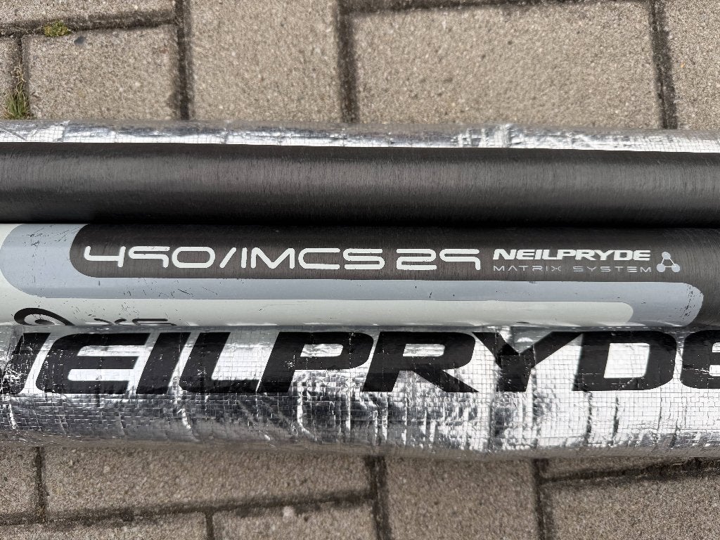 Neilpryde X6 490cm 90% carbon mast Neil Pryde, Ophalen, Met draagtas, Mast, Zo goed als nieuw