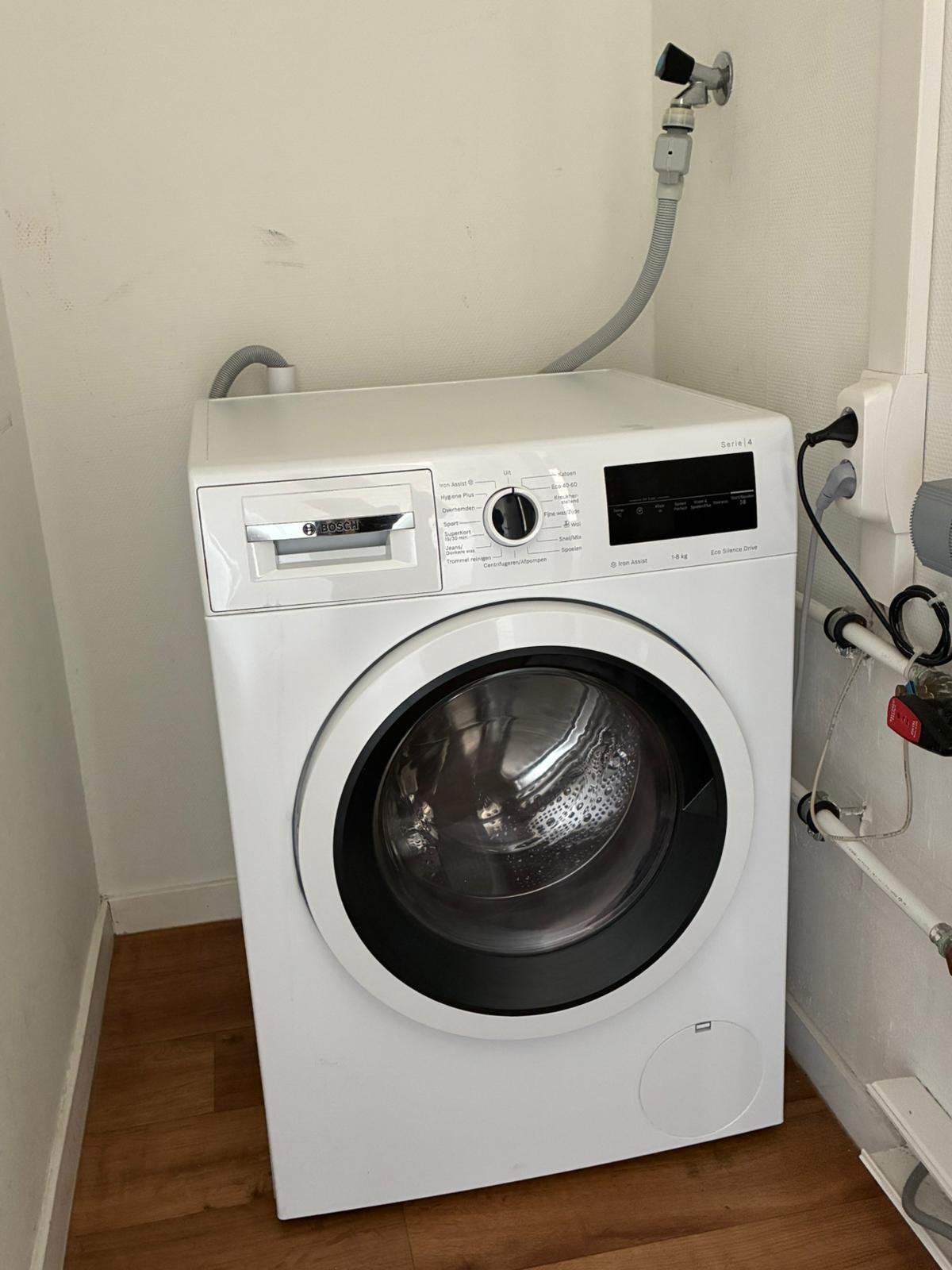 Bosch Serie 4 Wasmachine – 8 kg – Zeer nette staat, Witgoed en Apparatuur, Wasmachines, Ophalen, Zo goed als nieuw, 85 tot 90 cm