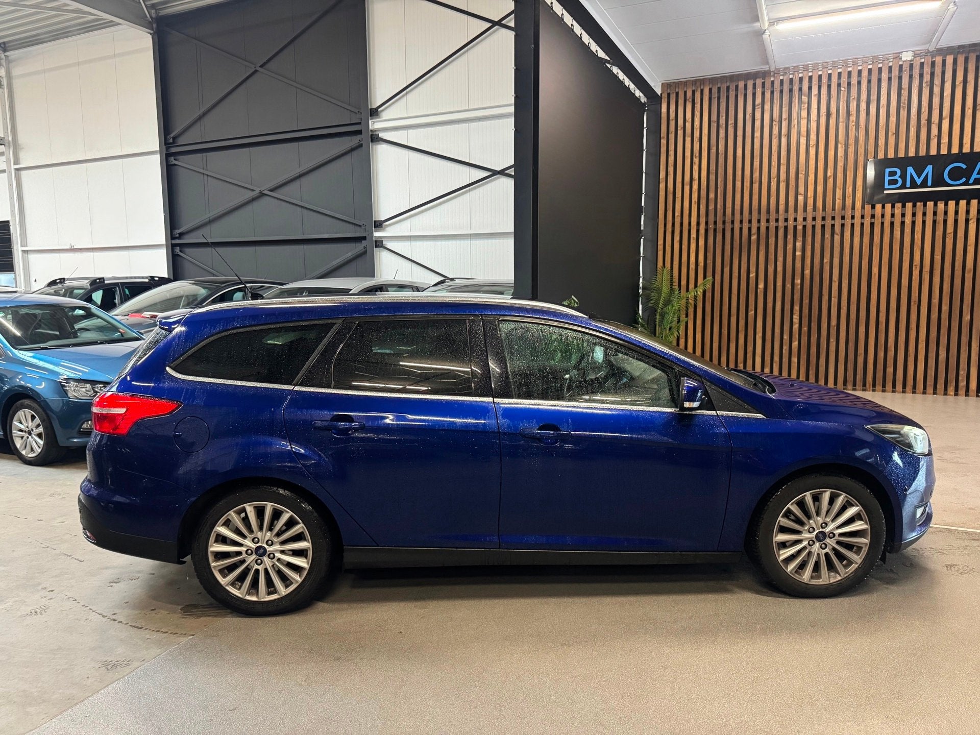 Ford Focus Wagon 1.5 Titanium Edition Led, Navi, Trkhaak, Auto's, Euro 6, 4 cilinders, 150 pk, Blauw