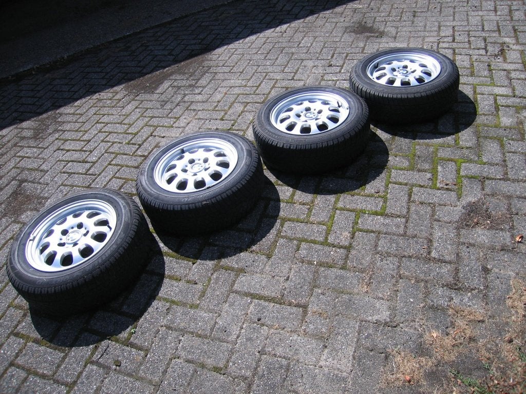Lichtmetalen velgen met band; origineel BMW, Auto-onderdelen, Ophalen, Gebruikt, BMW