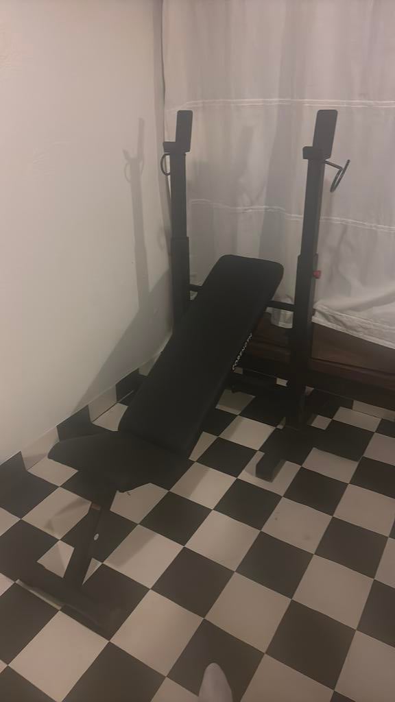 Adjustable bench, Amsterdam east, Amsterdam