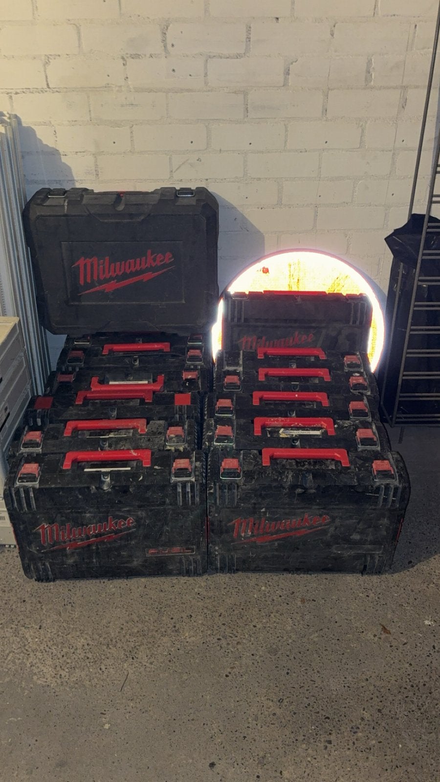 Partij van 14x Milwaukee & 4x Festool koffers – Lege koffers, Ophalen, Gebruikt