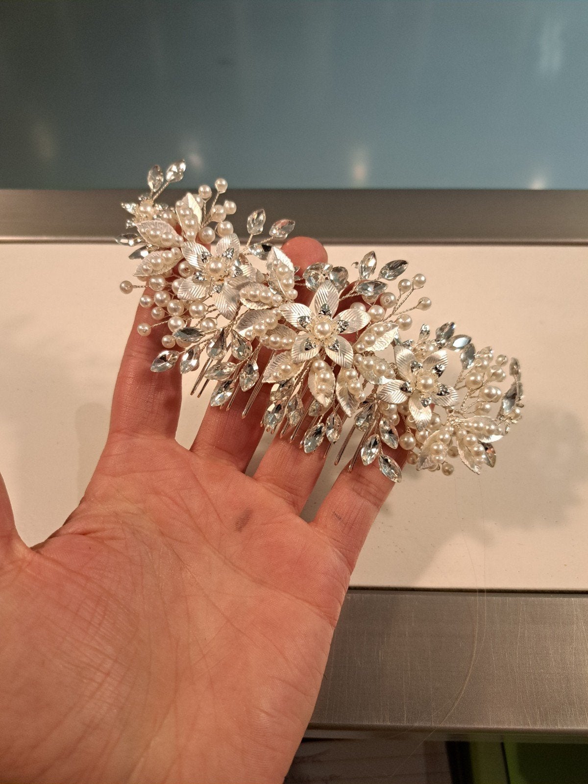Bruidshaaraccessoire met parels en kristallen, Ophalen of Verzenden, Nieuw, Zilver, Accessoires