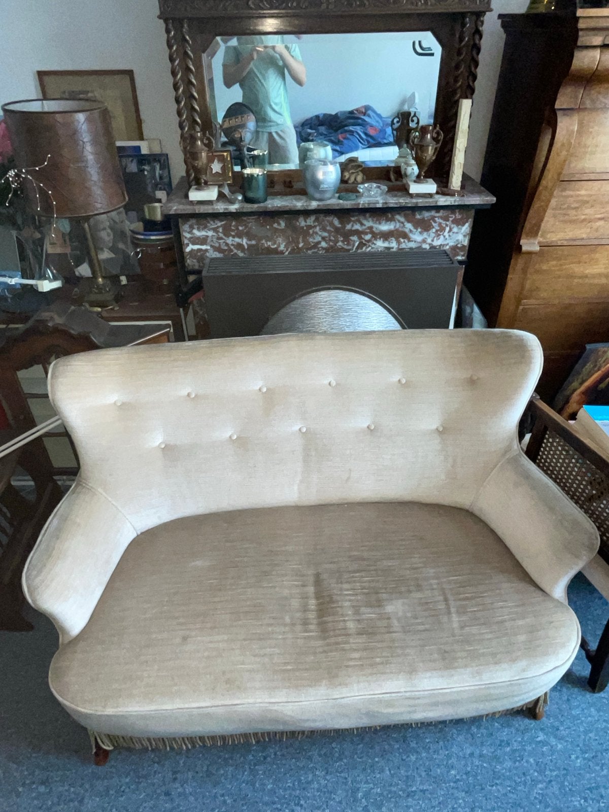 Vintage bank, beige, met knopen en franjes, Ophalen