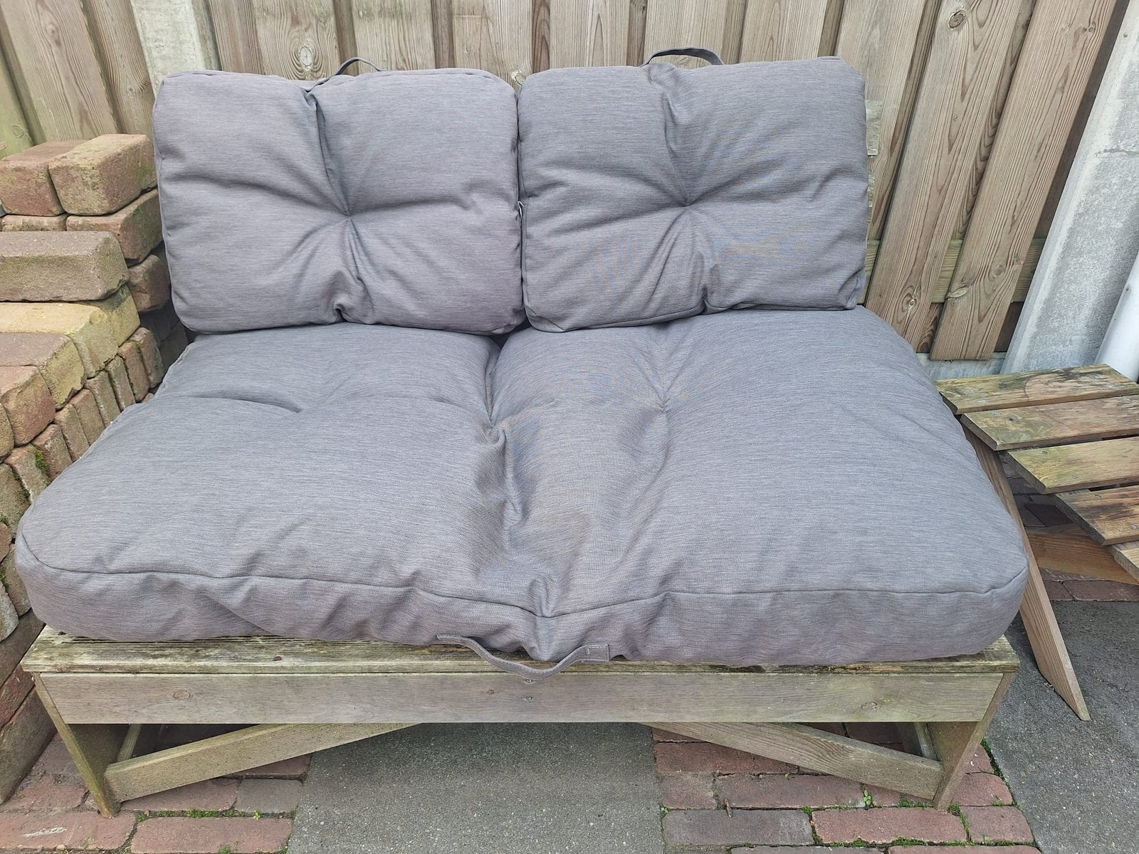 Pallet bankje met tafeltje, Ophalen, Gebruikt, Hout