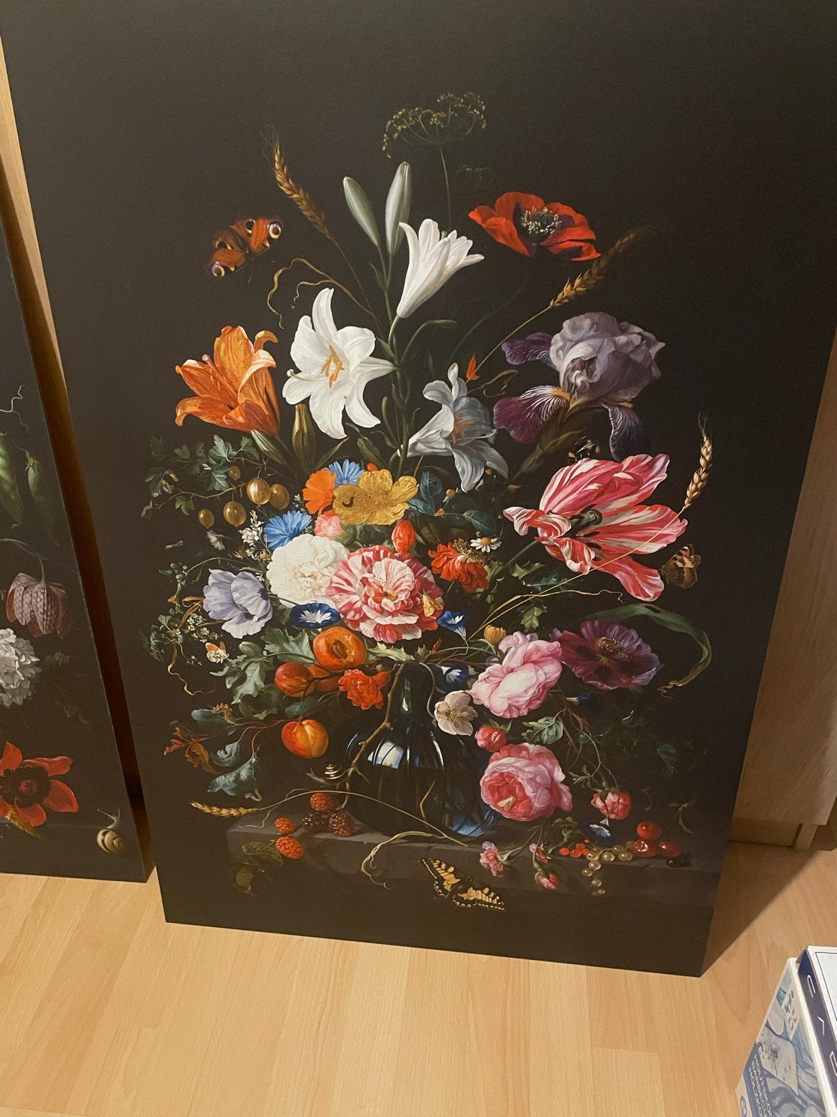 Set van 2 bloemstillevens op kunstof donkere achtergrond, Doek, Klassiek, Print, Ingelijst