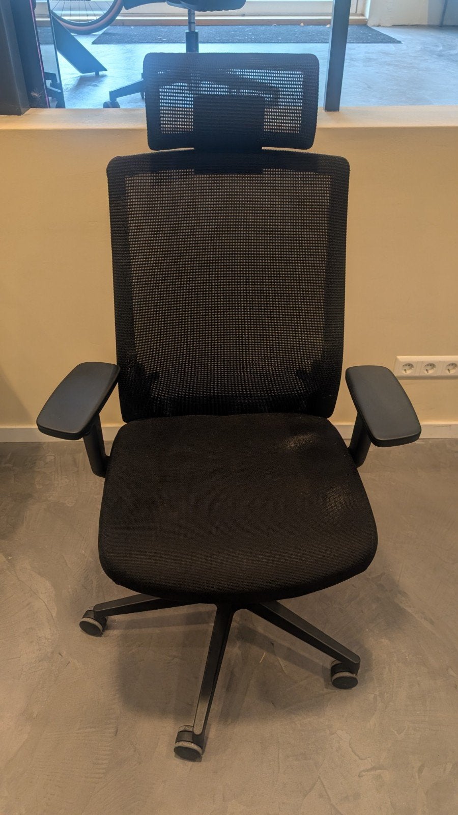 Bureaustoel Renab Mast Black - Ergonomisch en Verstelbaar, Ophalen, Zwart, Zo goed als nieuw, Bureaustoel