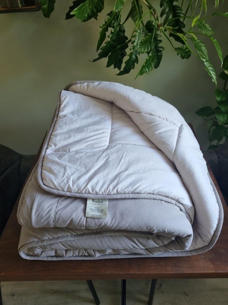 Walra Travel dekbed | Zonder overtrek | 240x200 | Zand/Taupe, Ophalen of Verzenden, Zo goed als nieuw, Tweepersoons, Dekbedovertrek