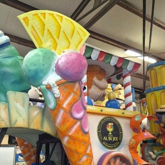 Carnavalswagen decoratie :  Maskers, IJsjes, Ophalen, Versiering