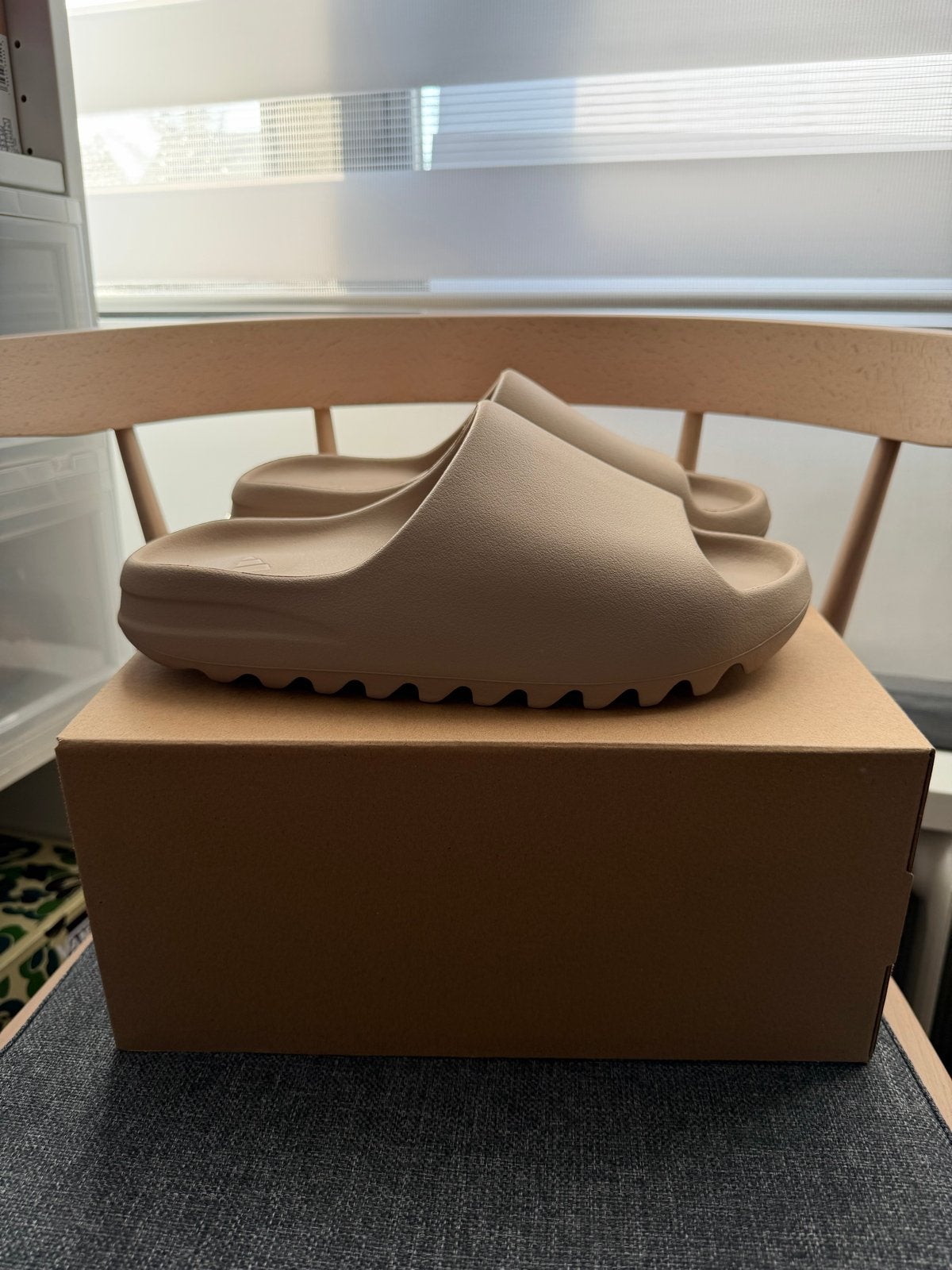 Adidas Yeezy Slide Pure Restock - Maat 44 1/2 - Nieuw, Kleding | Heren, Schoenen, Ophalen, Nieuw, Overige kleuren, Slippers