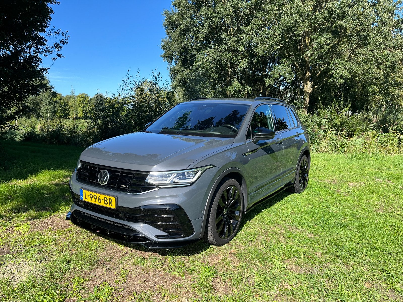 Volkswagen Tiguan 1.5 TSI 150pk DSG 2021 Grijs, 1441 kg, 4 cilinders, 75 €/maand, Particulier