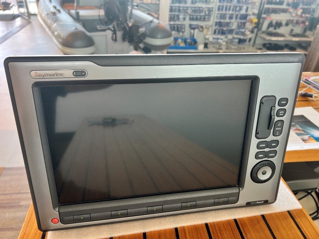 Te koop Raymarine E140 | w plotter, Gebruikt, Verkoop.nl@raymarine.com, Raymarine, Ophalen of Verzenden