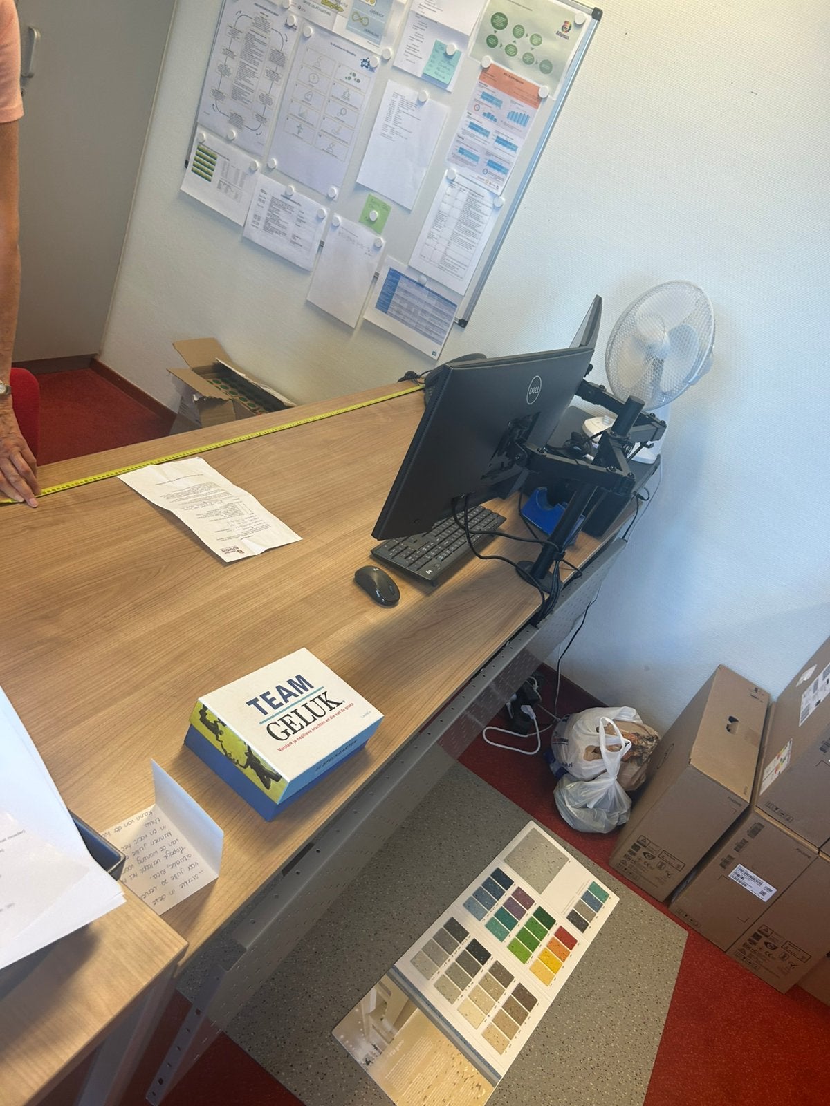 Mooi groot bureau plus bureau kastje, Ophalen, Zo goed als nieuw