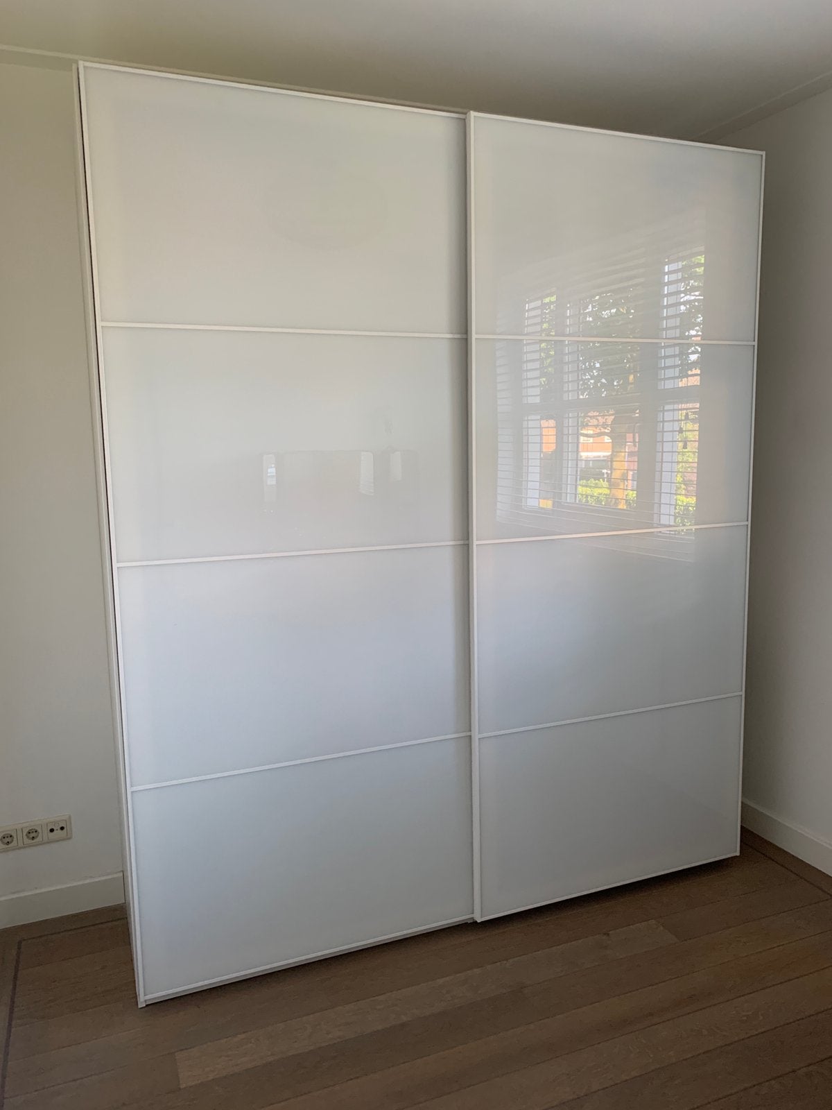 2x schuifdeur FARFIK wit glas (ikea), Ophalen, Zo goed als nieuw, 200 cm of meer