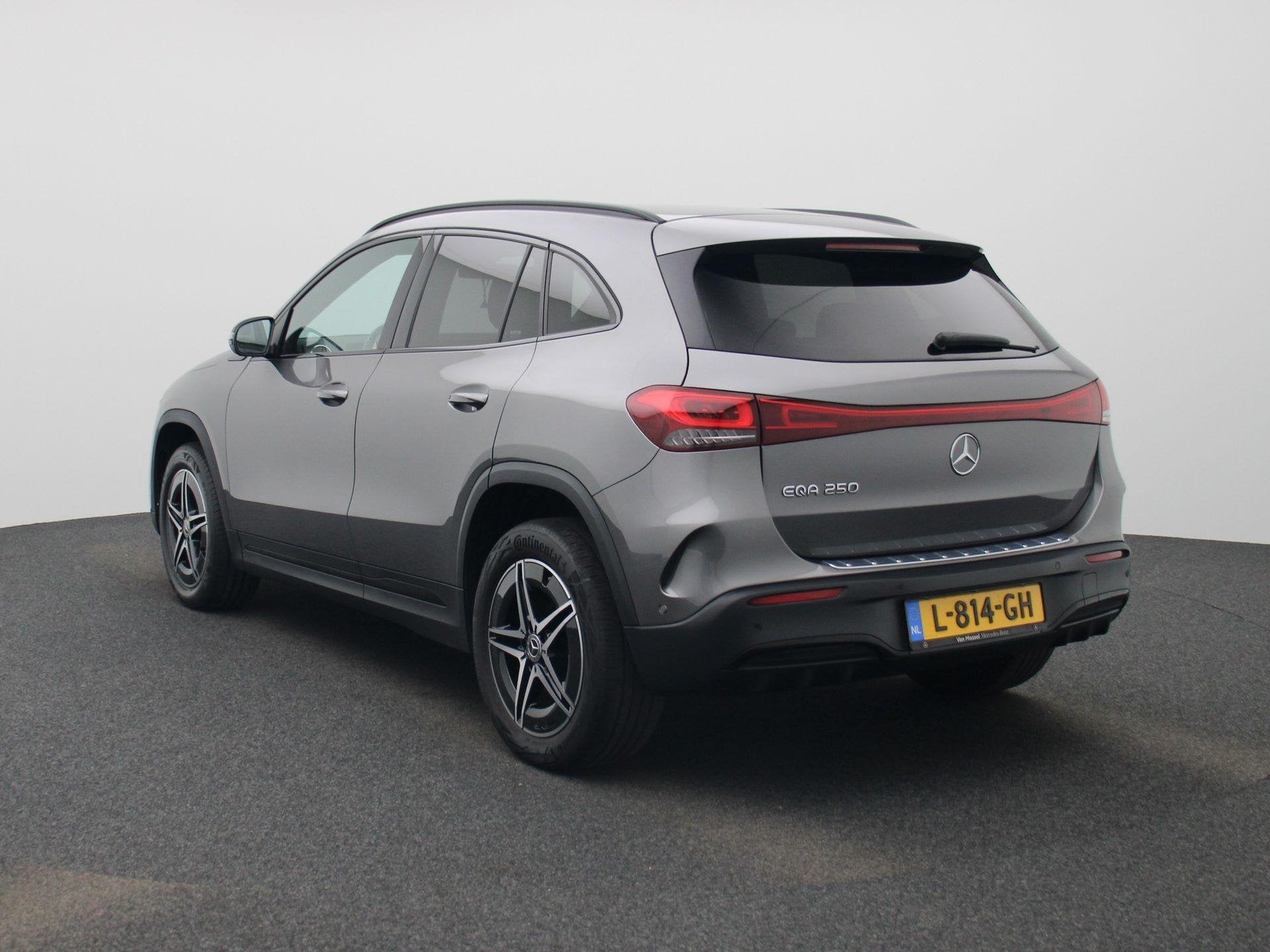 Mercedes-Benz EQA 250 Business Solution AMG 67 kWh | STOELVE, Gebruikt, 190 pk, Leder en Stof, SUV of Terreinwagen