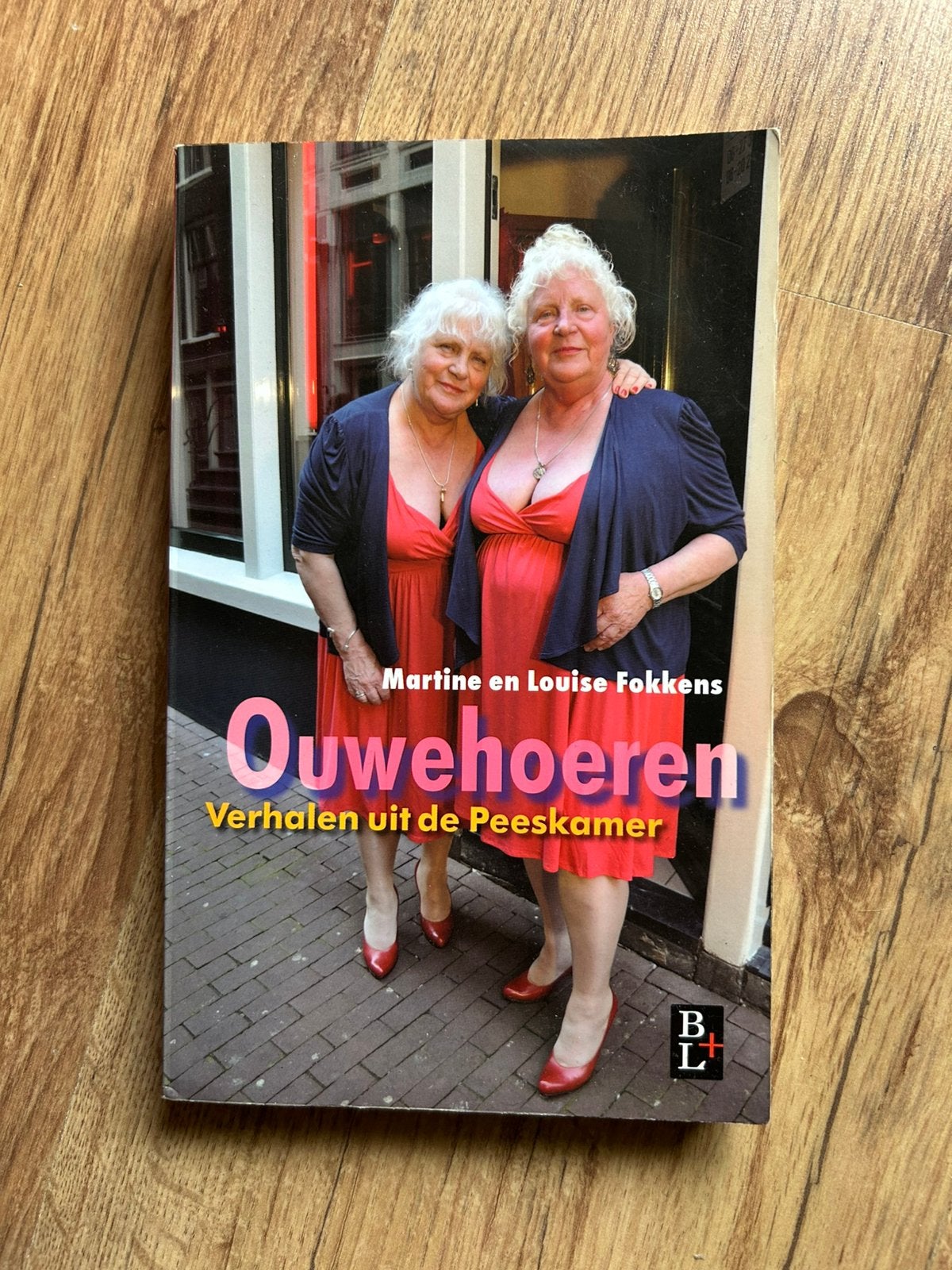 Ouwehoeren/verhalen uit de peeskamer, Ophalen of Verzenden, Zo goed als nieuw