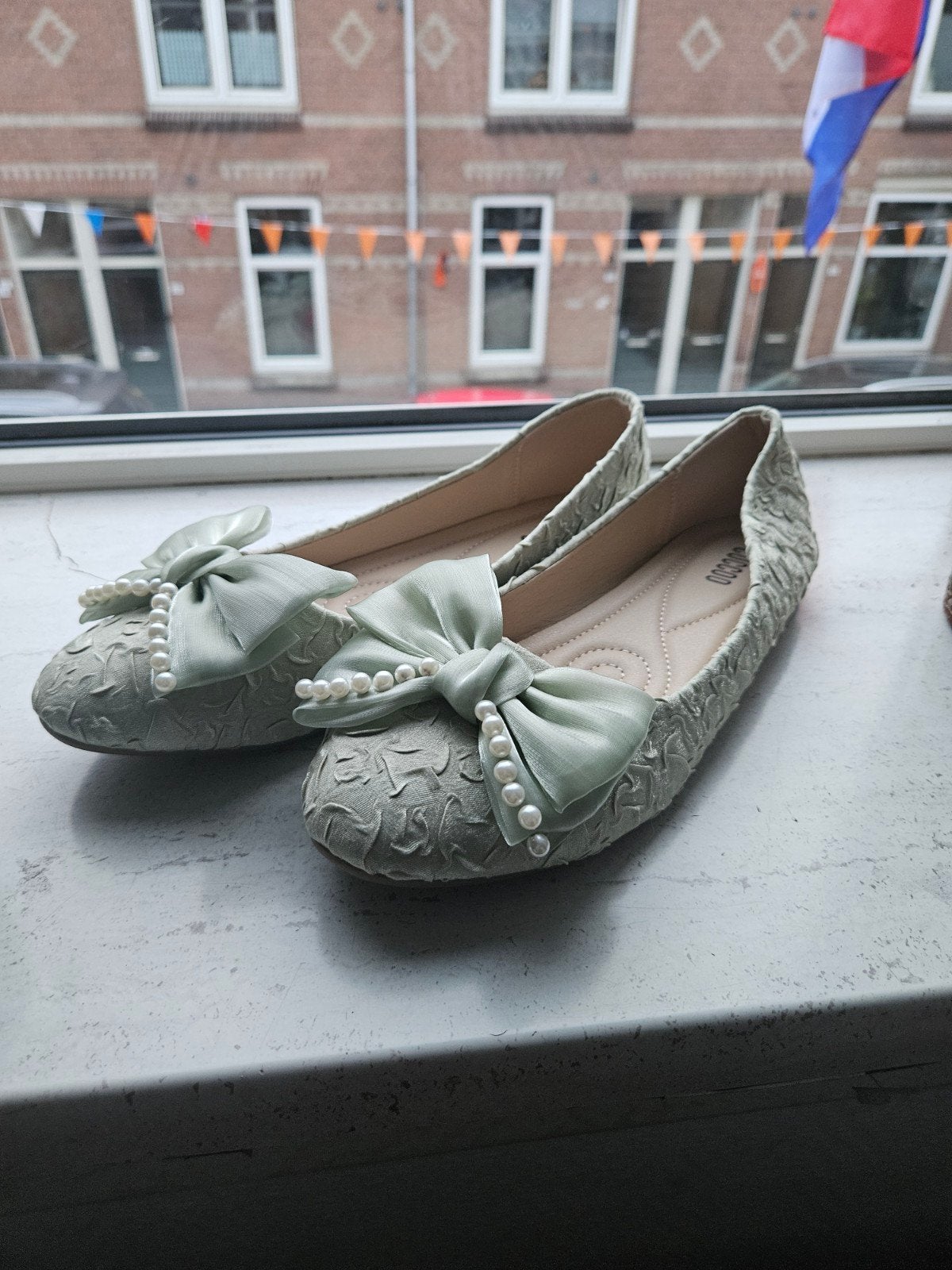 Elegante Ballerina's met strik en parels, Ophalen of Verzenden, Nieuw, Groen