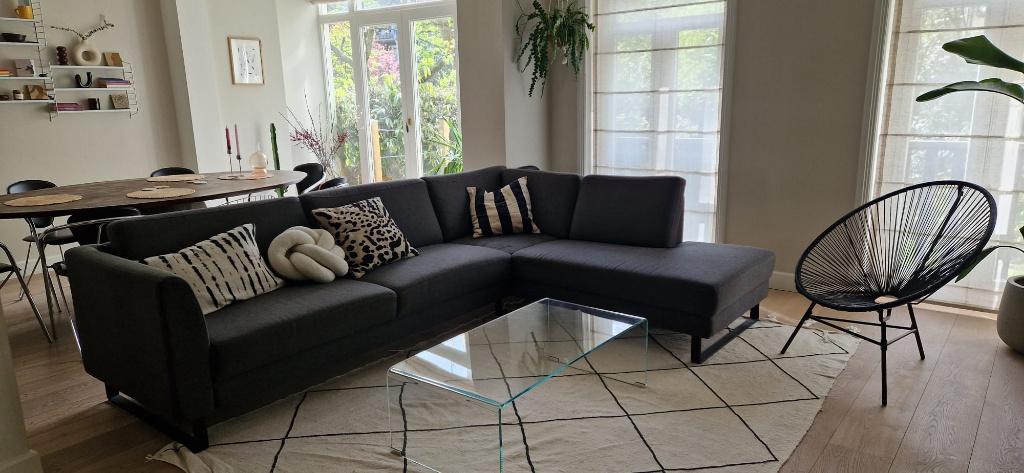 Anthracite right hand facing corner sofa, Ophalen, 250 tot 300 cm, Gebruikt, 150 cm of meer