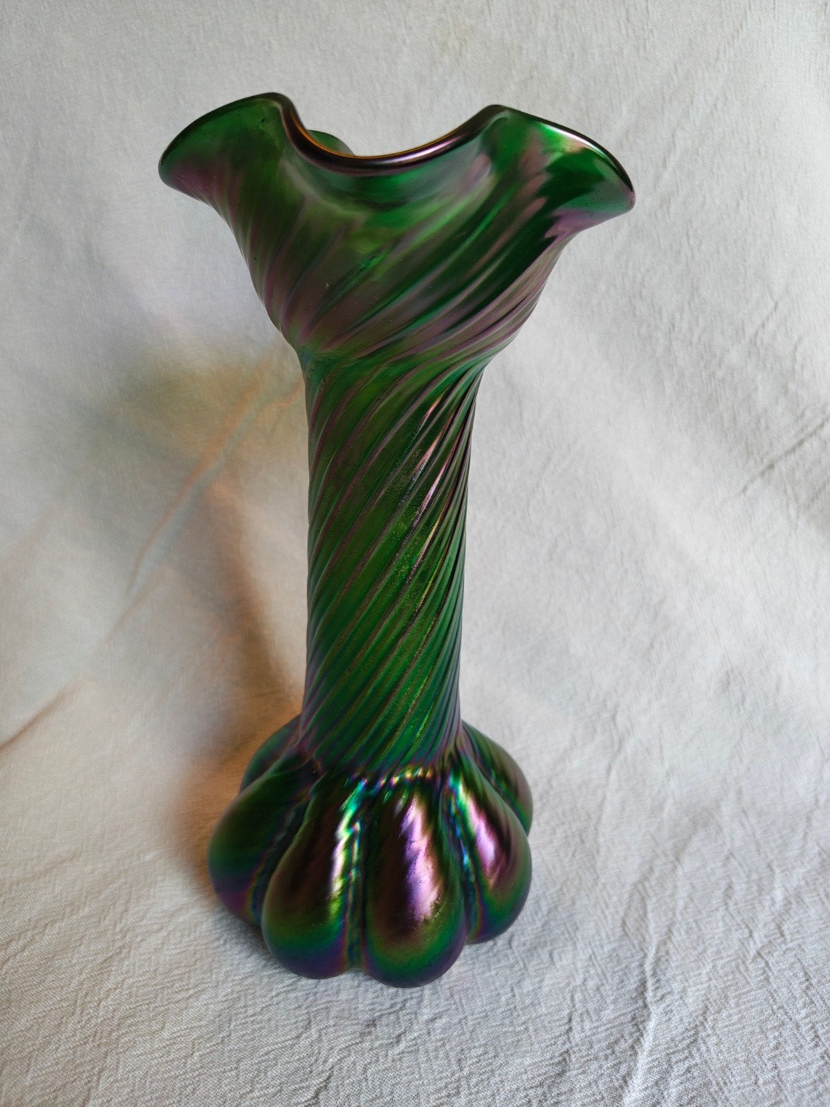 Antieke Boheemse Kralik Art Nouveau Vaas – Iriserend Glas, Ophalen of Verzenden