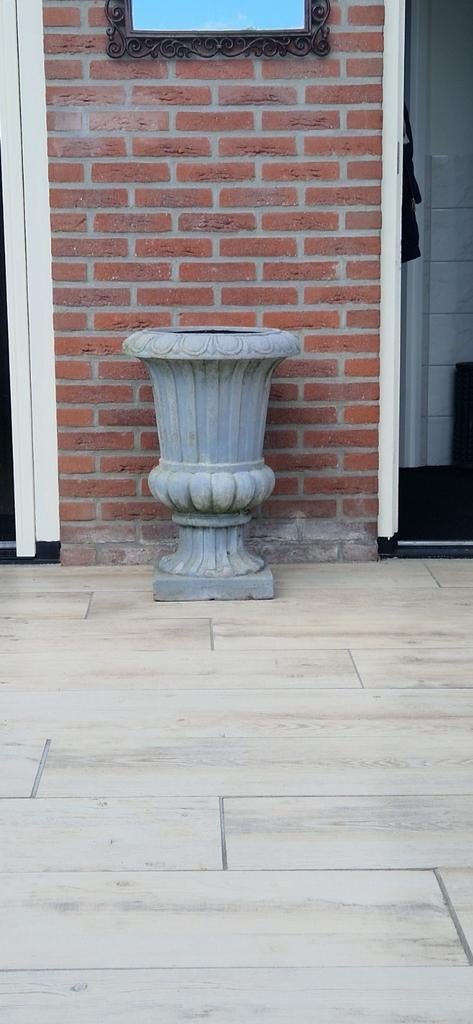 Buiten pot / vaas, Tuin en Terras, Ophalen of Verzenden, Gebruikt