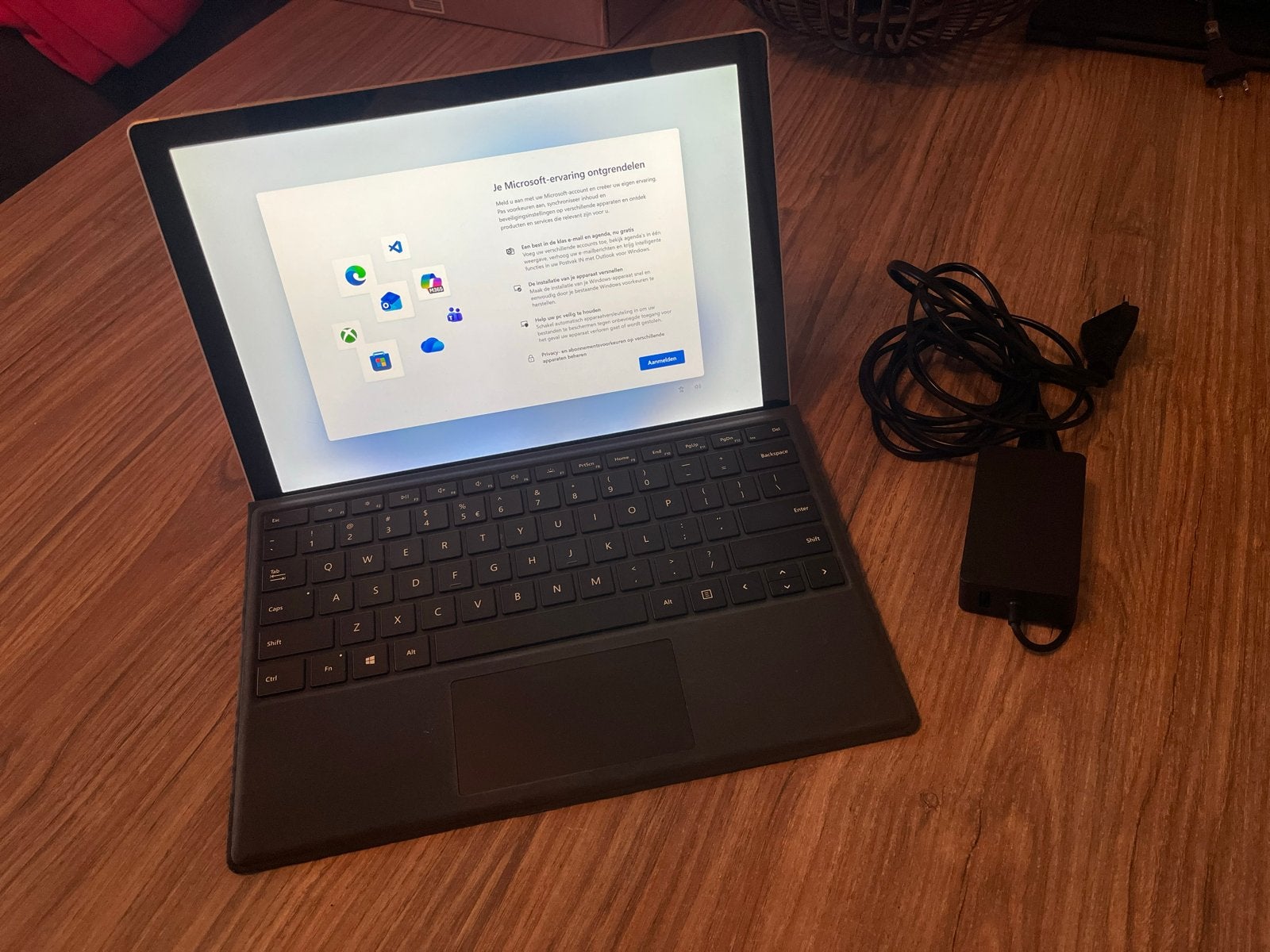 Microsoft Surface Pro 6 i5 - 8GB RAM, 256GB SSD, Usb-aansluiting, 12 inch, Ophalen of Verzenden, Zo goed als nieuw