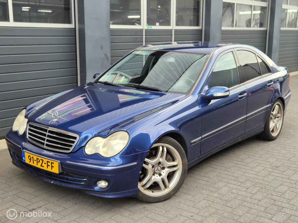 Mercedes C-klasse 220 CDI Avantgarde Sports Edition Automaat, Auto's, Mercedes-Benz, Achterwielaandrijving, Gebruikt, 4 cilinders