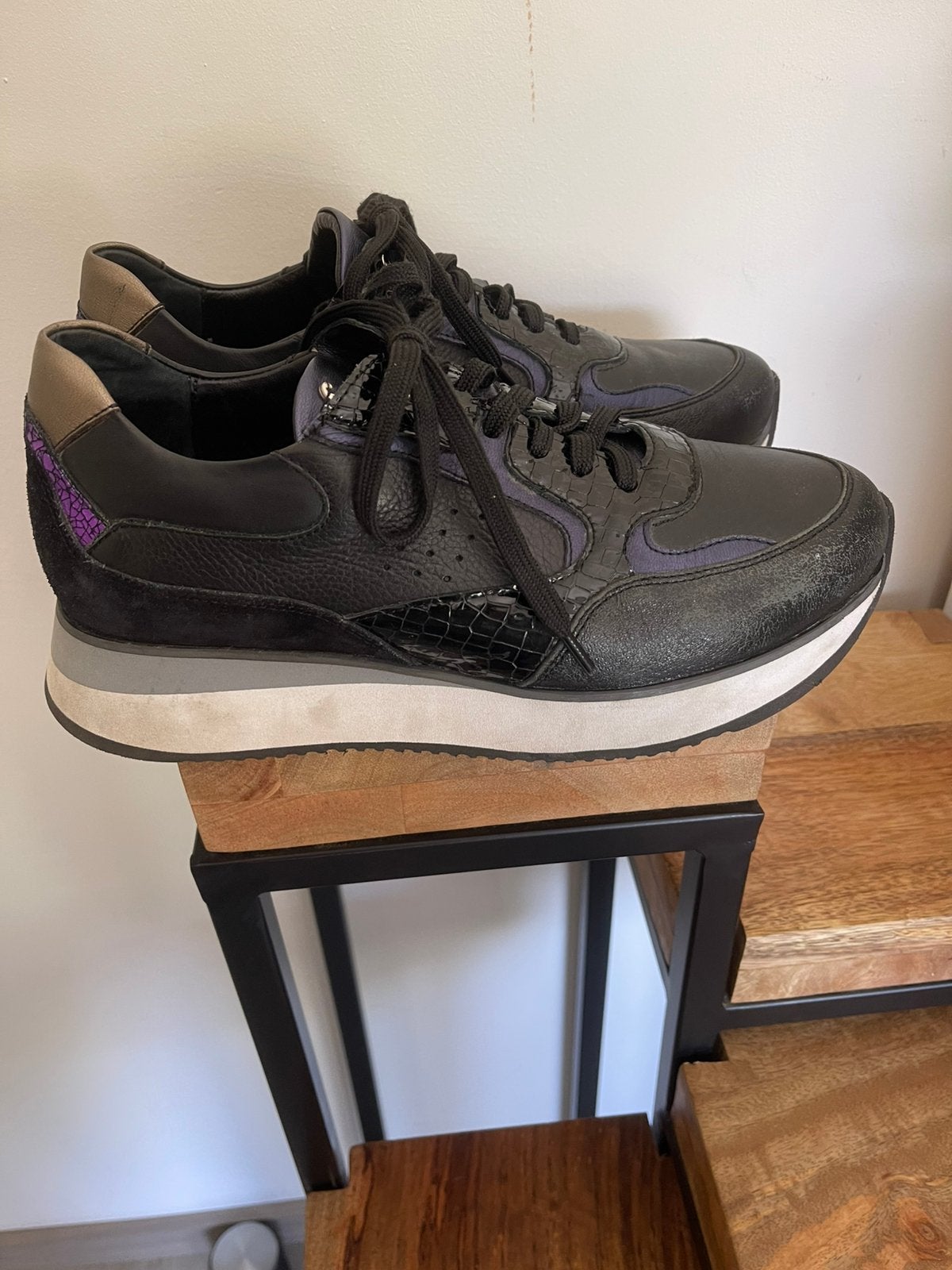 Mooie Footnotes sneakers schoenen 40, Ophalen of Verzenden, Zo goed als nieuw, Sneakers of Gympen