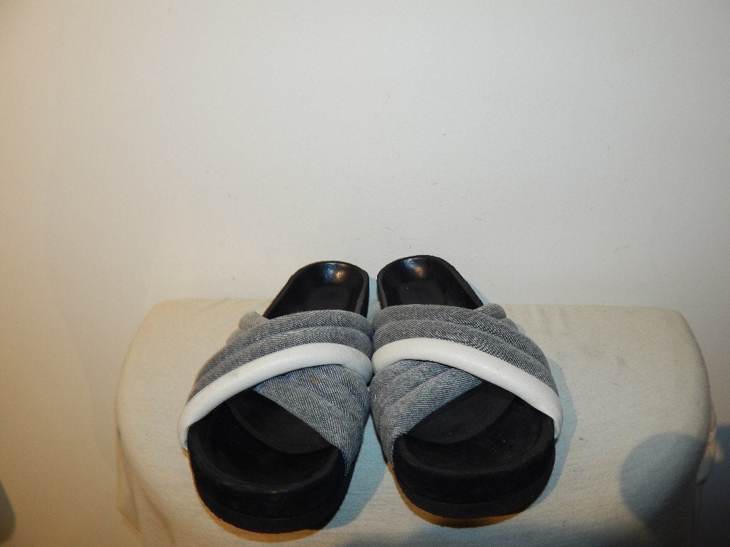 Isabel Marant leren slippers banden stof kruis mt 40, Zwart, Ophalen of Verzenden, Gedragen, Slippers